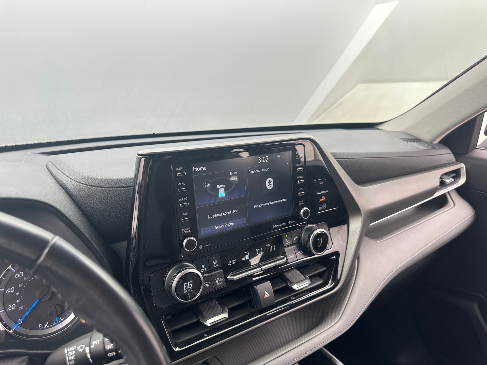 Thumbnail: 2021 Toyota Highlander - 4