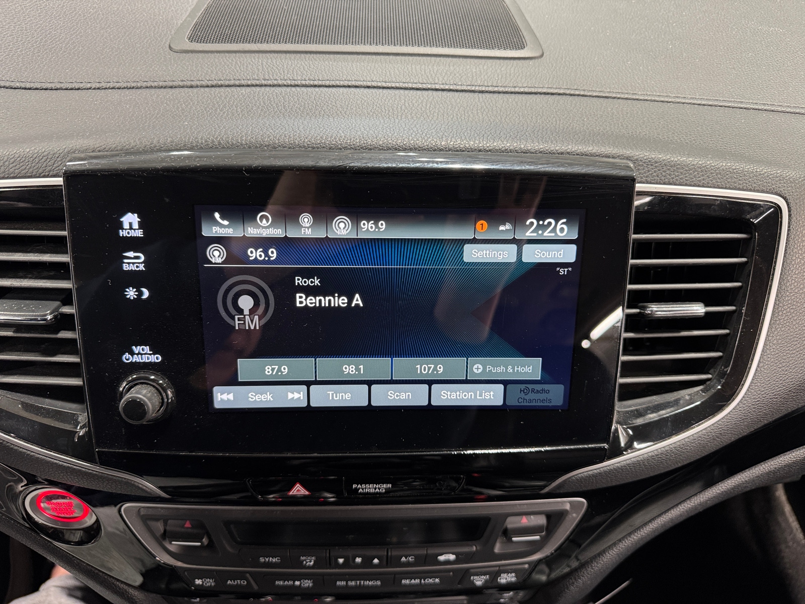 Thumbnail: 2020 Honda Pilot - 3