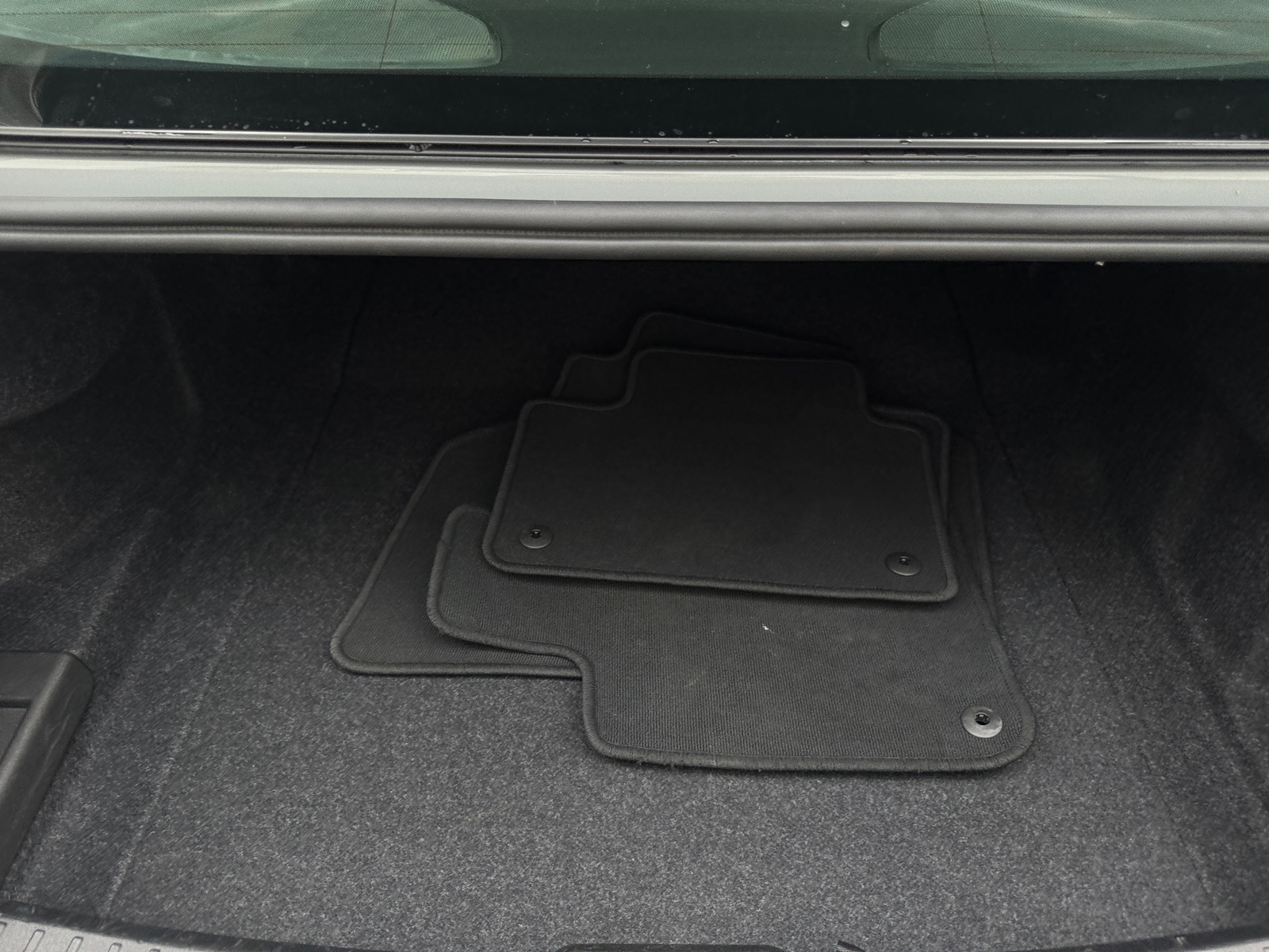 Thumbnail: 2025 Volvo S60 - 6