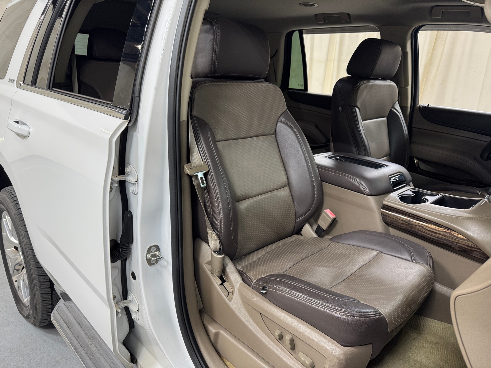 Thumbnail: 2015 GMC Yukon - 2