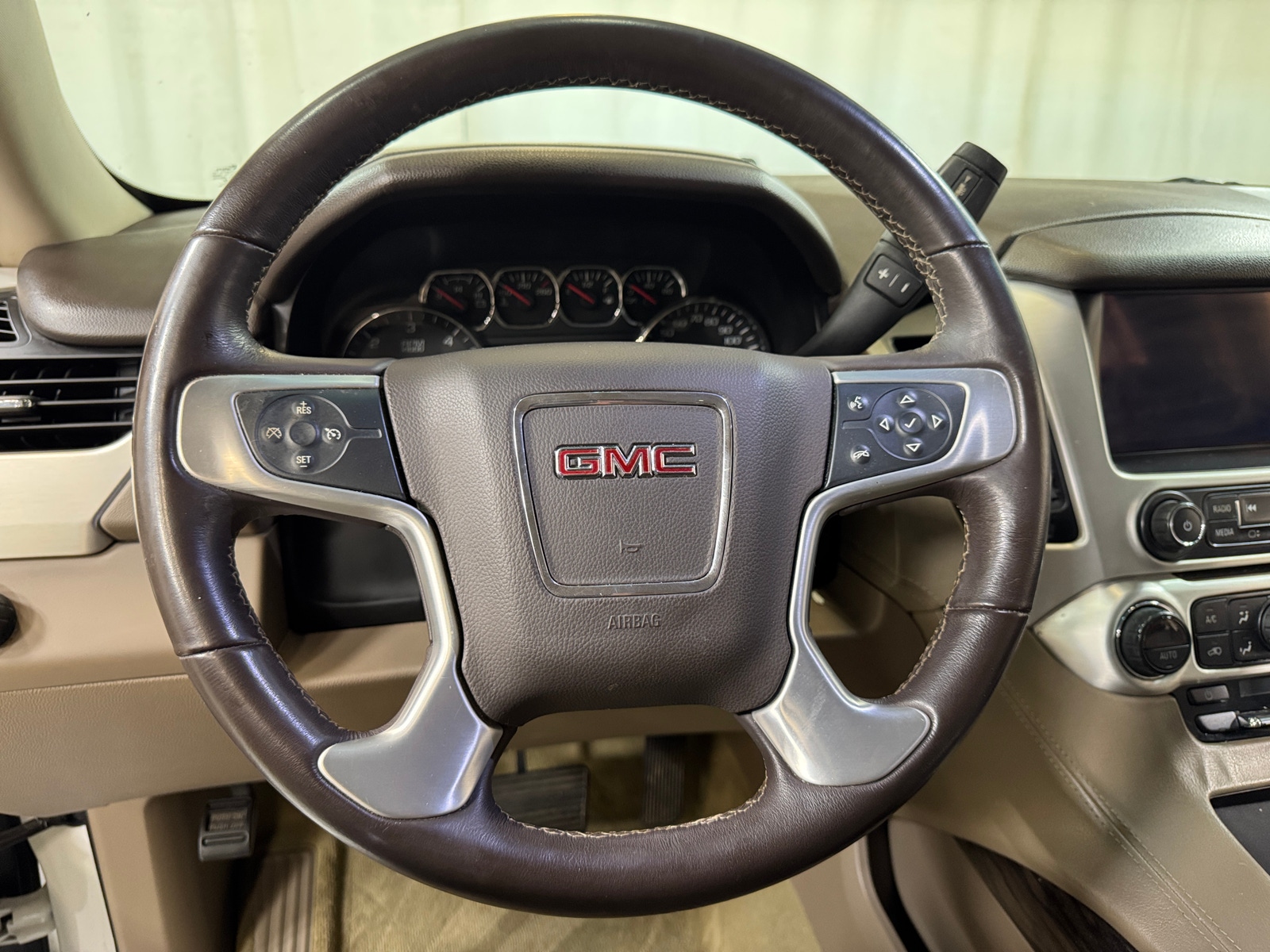 Thumbnail: 2015 GMC Yukon - 5