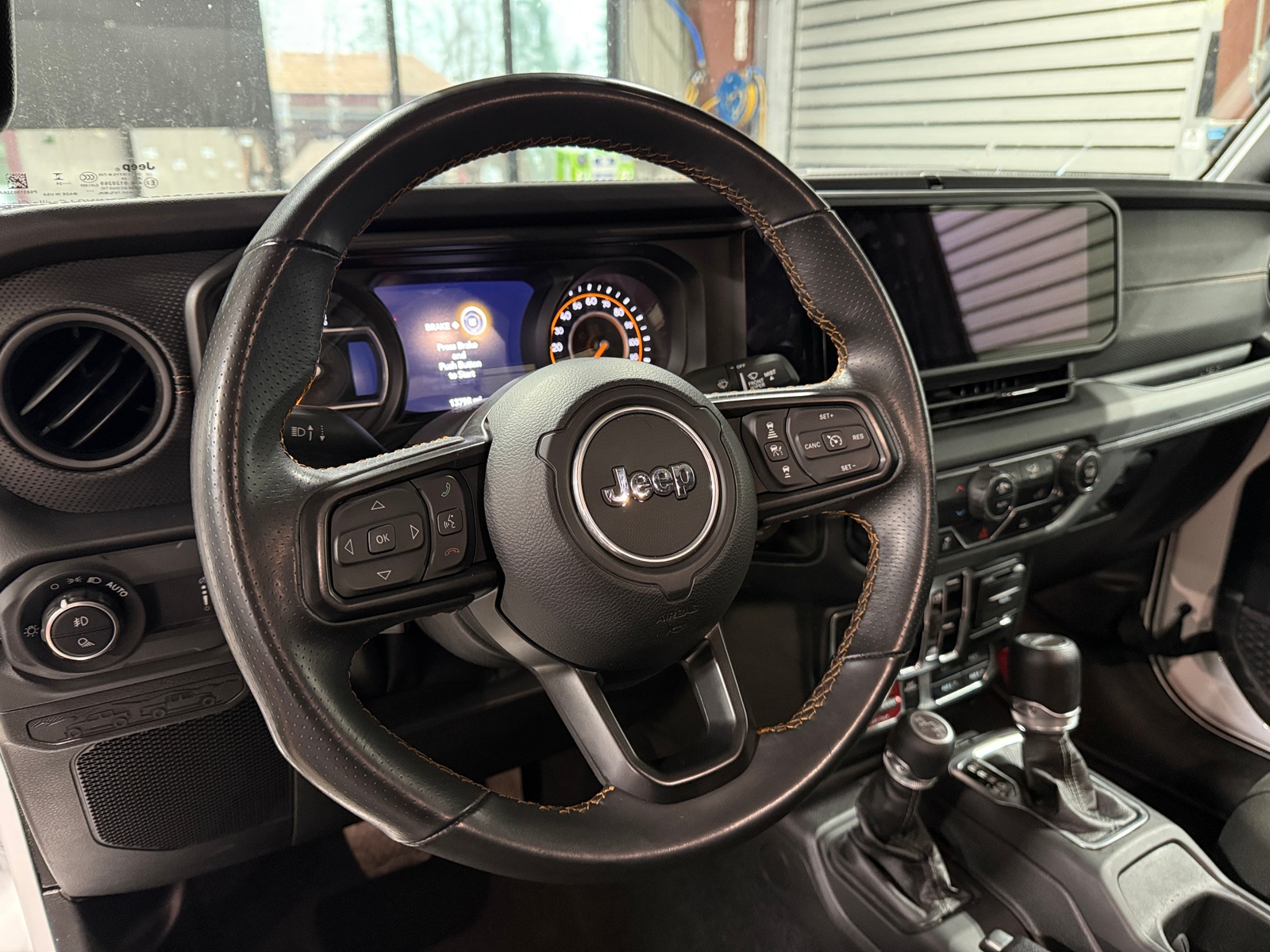 Thumbnail: 2024 Jeep Gladiator - 5