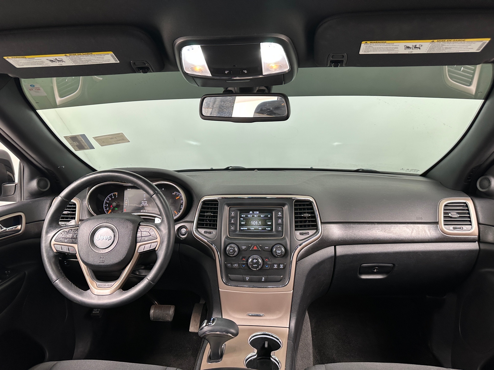 Thumbnail: 2015 Jeep Grand Cherokee - 3