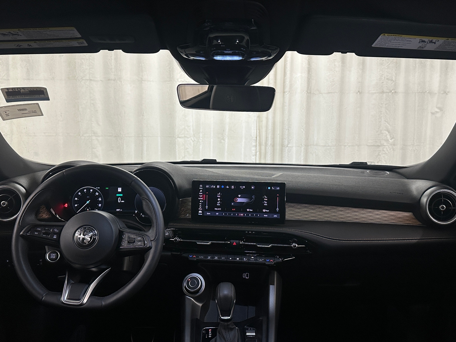 Thumbnail: 2025 Alfa Romeo Tonale - 3