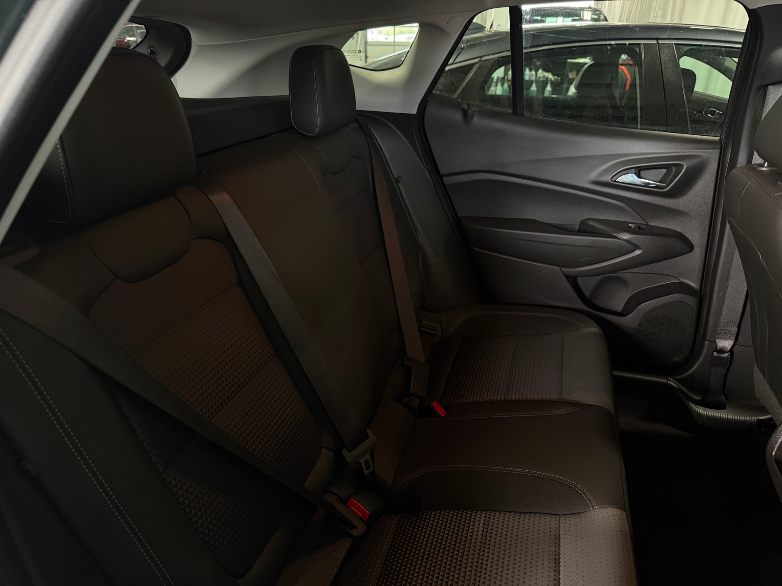 Thumbnail: 2025 Chevrolet Trax - 6