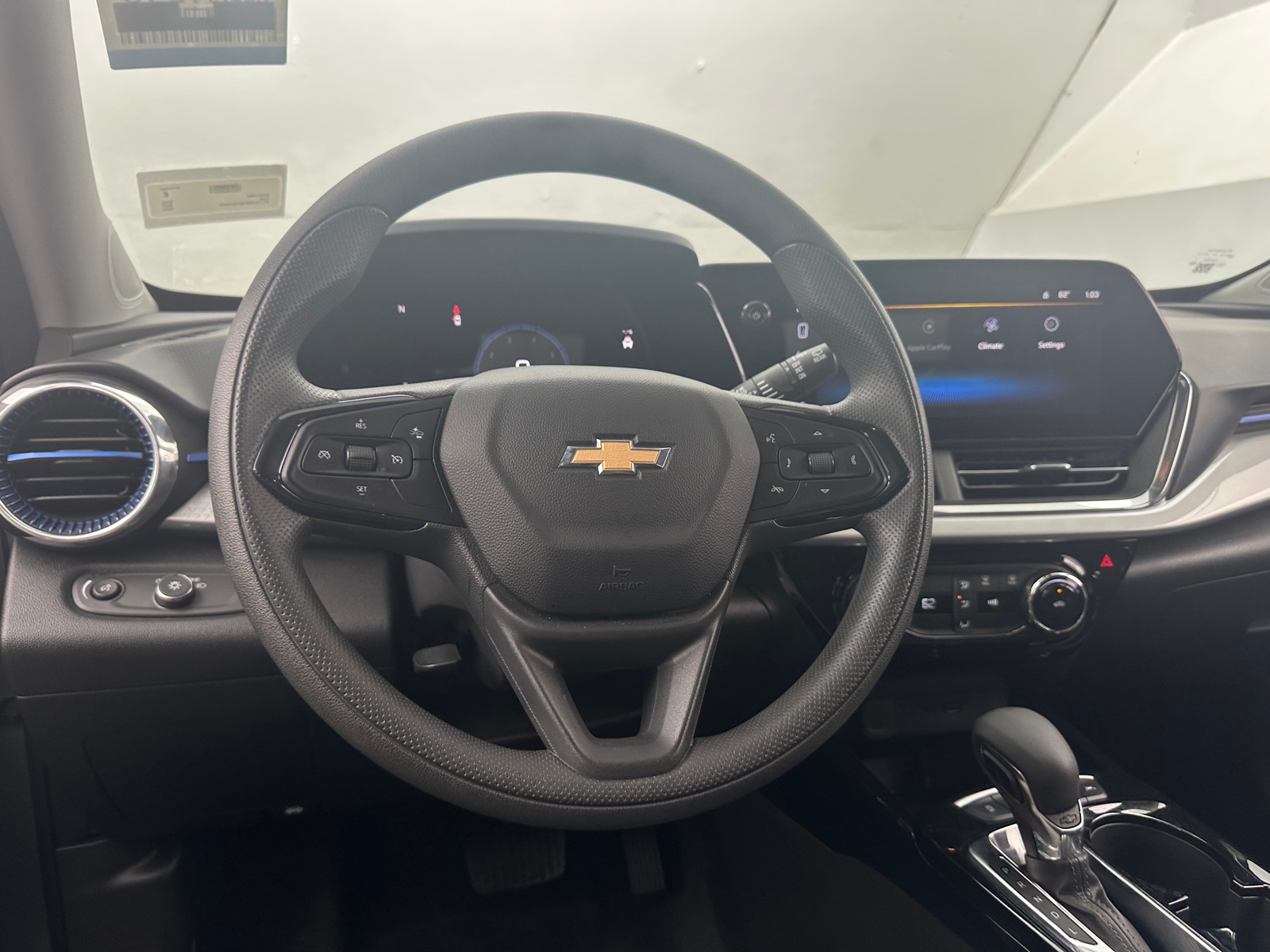 Thumbnail: 2025 Chevrolet Trax - 5