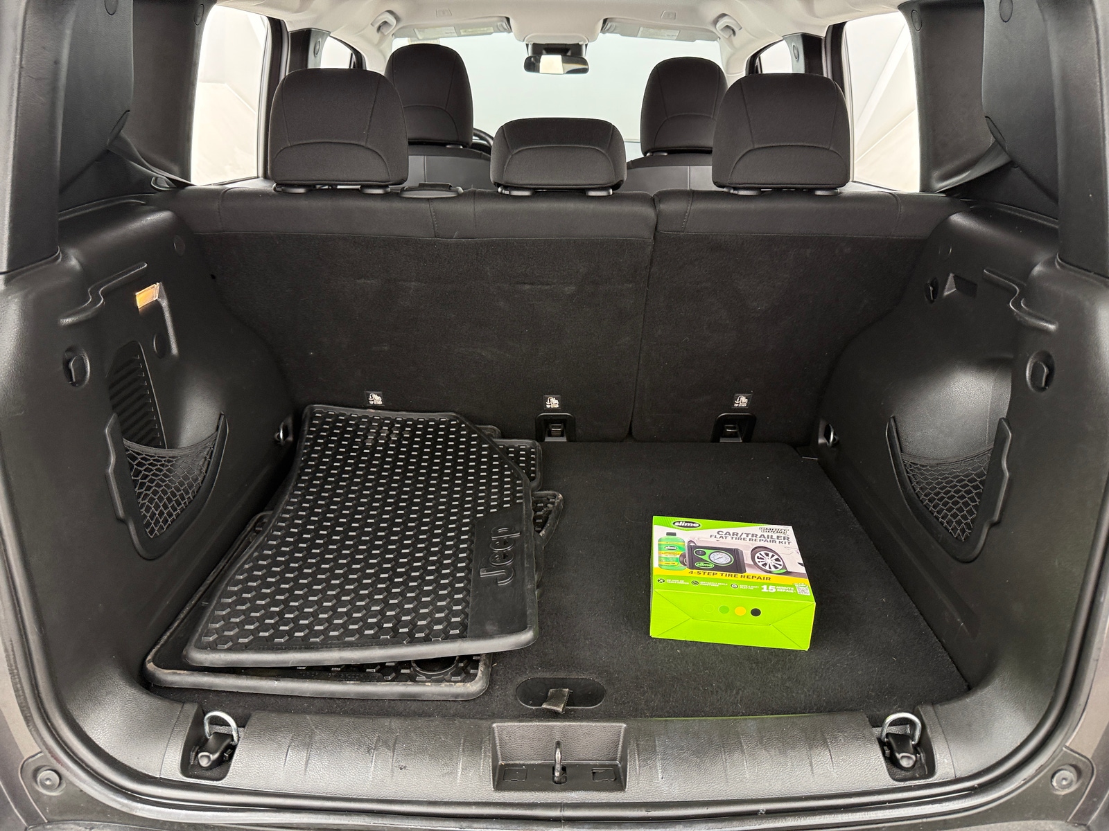 Thumbnail: 2018 Jeep Renegade - 7