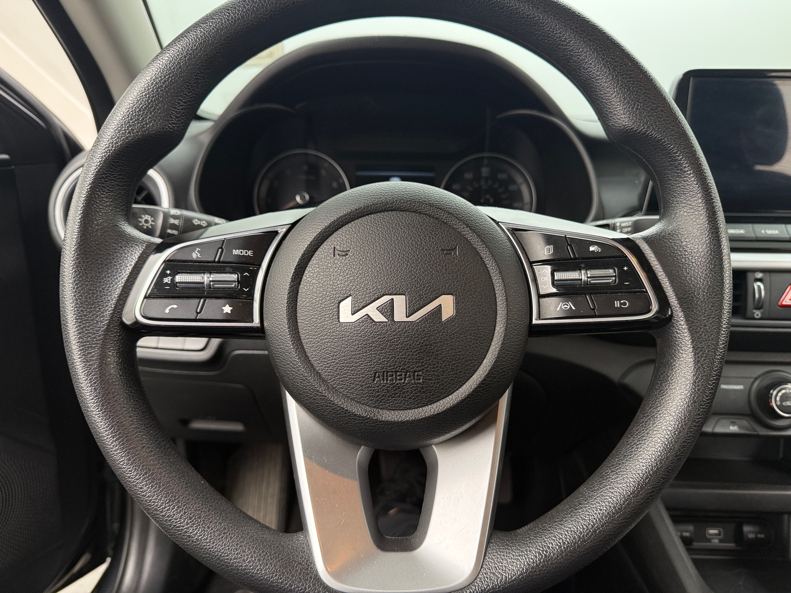 Thumbnail: 2023 Kia Forte - 5