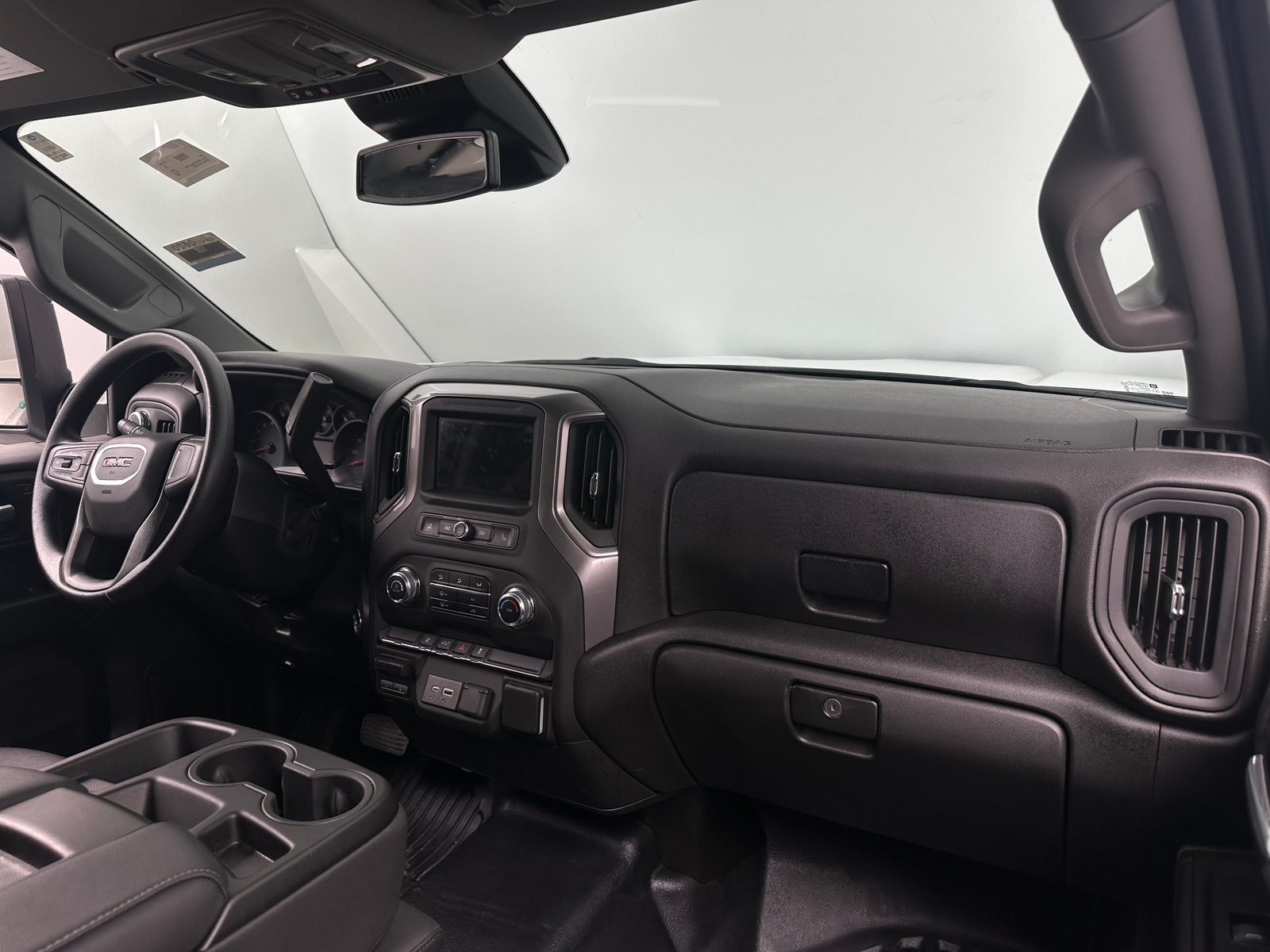 Thumbnail: 2025 GMC Sierra 2500 - 3