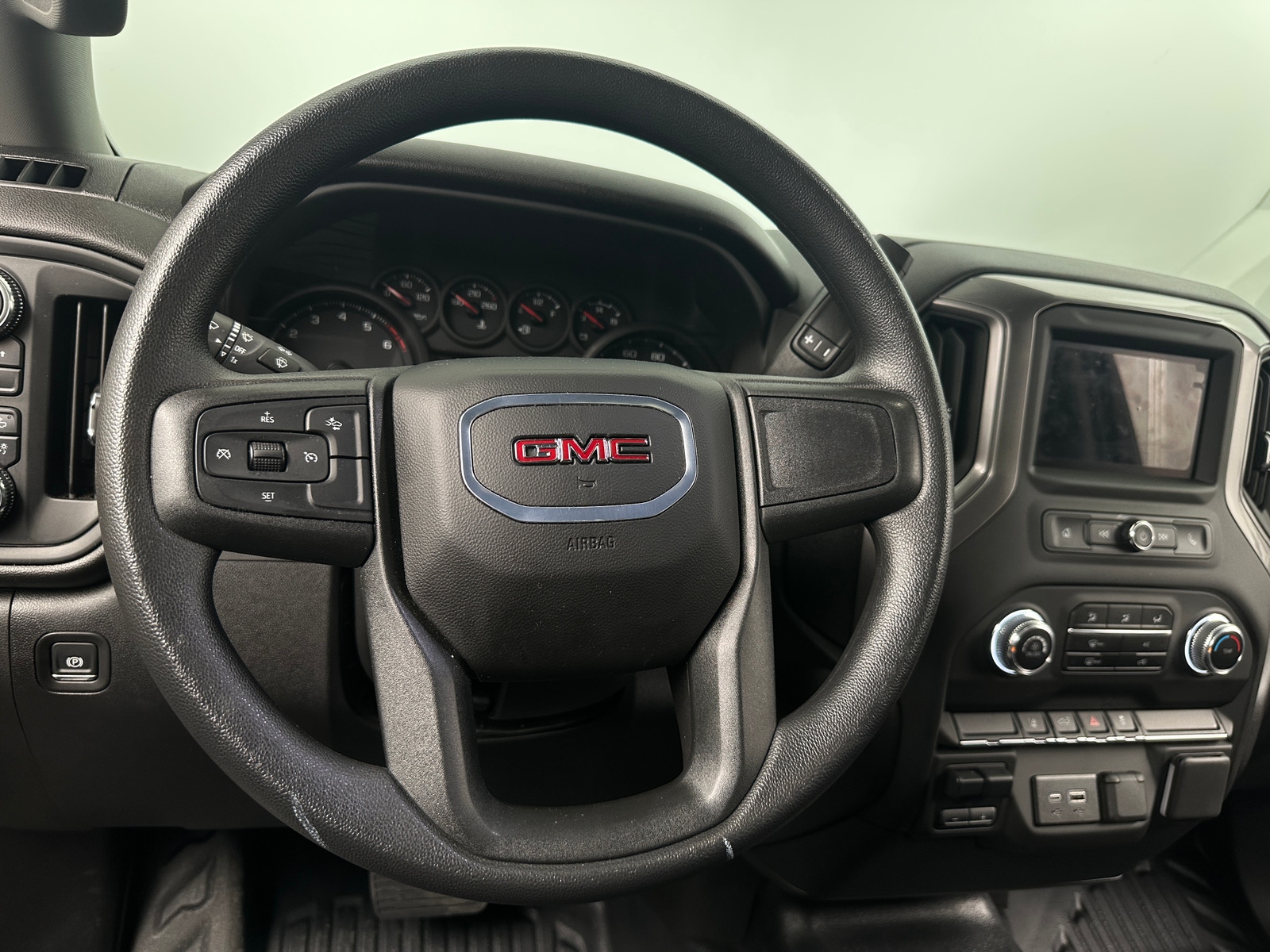 Thumbnail: 2025 GMC Sierra 2500 - 5