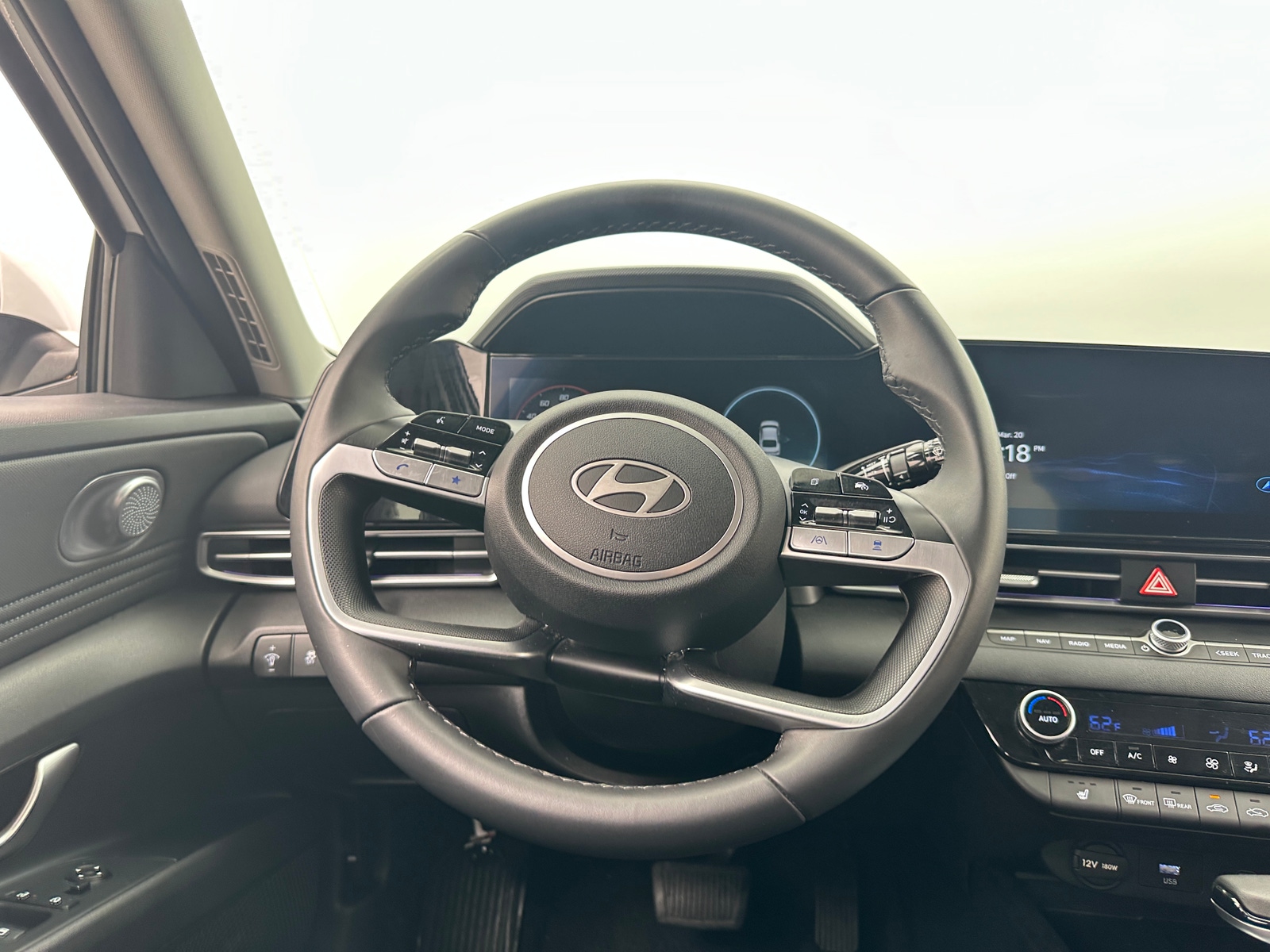 Thumbnail: 2025 Hyundai Elantra - 5