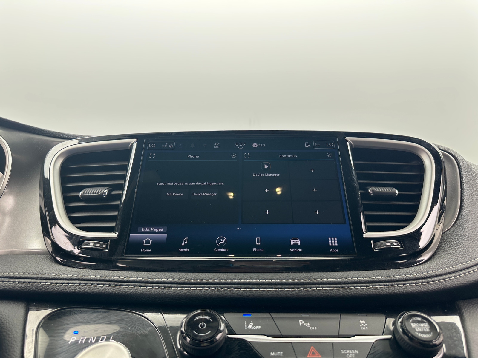 Thumbnail: 2025 Chrysler Pacifica - 3