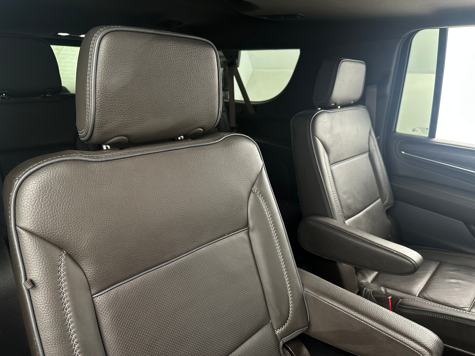 Thumbnail: 2023 GMC Yukon XL - 5