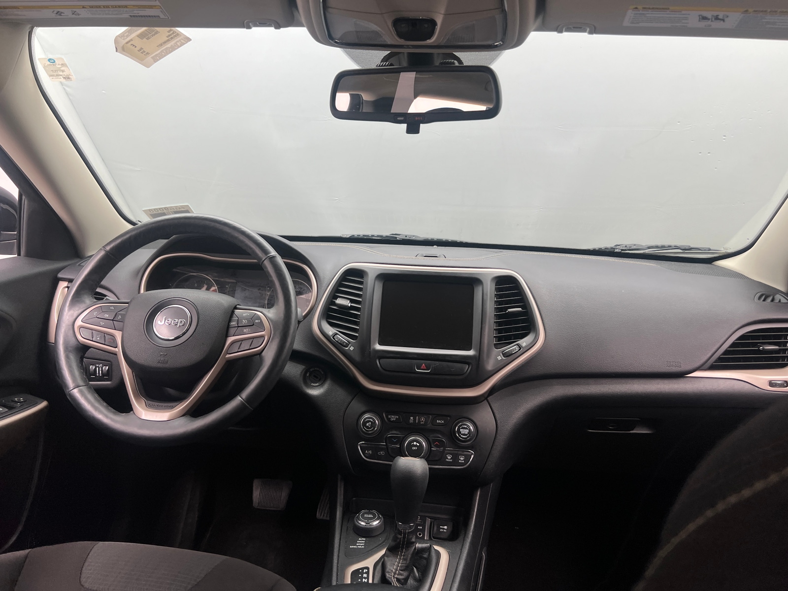 Thumbnail: 2017 Jeep Cherokee - 3