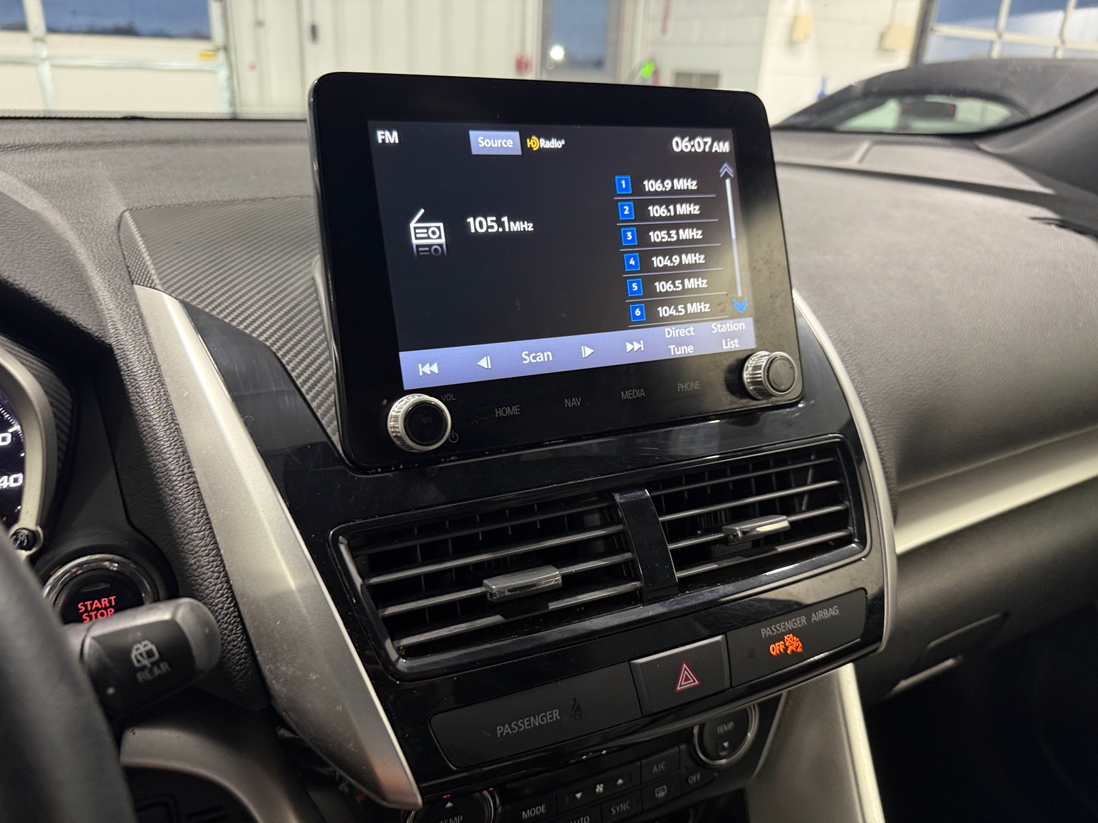 Thumbnail: 2024 Mitsubishi Eclipse Cross - 3