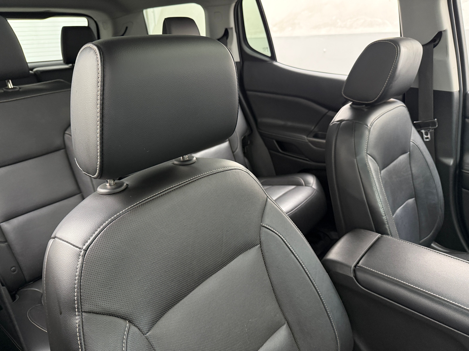 Thumbnail: 2018 GMC Acadia - 2