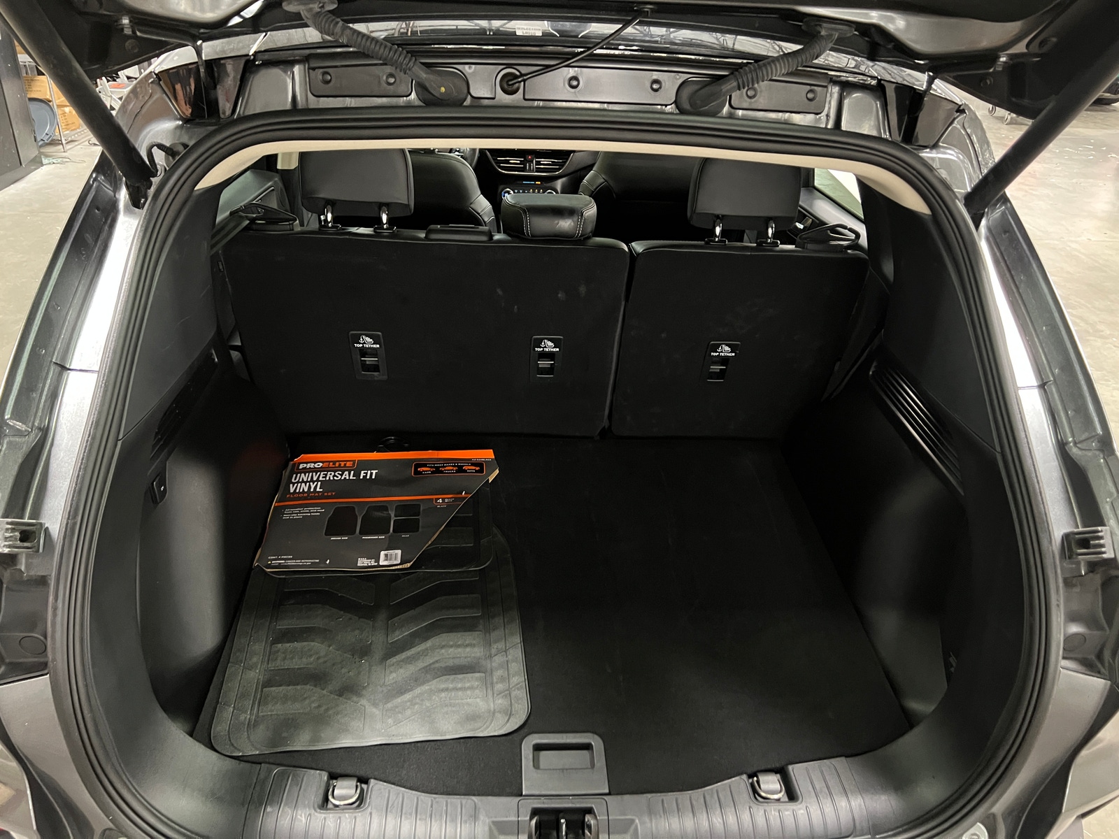 Thumbnail: 2020 Ford Escape - 6