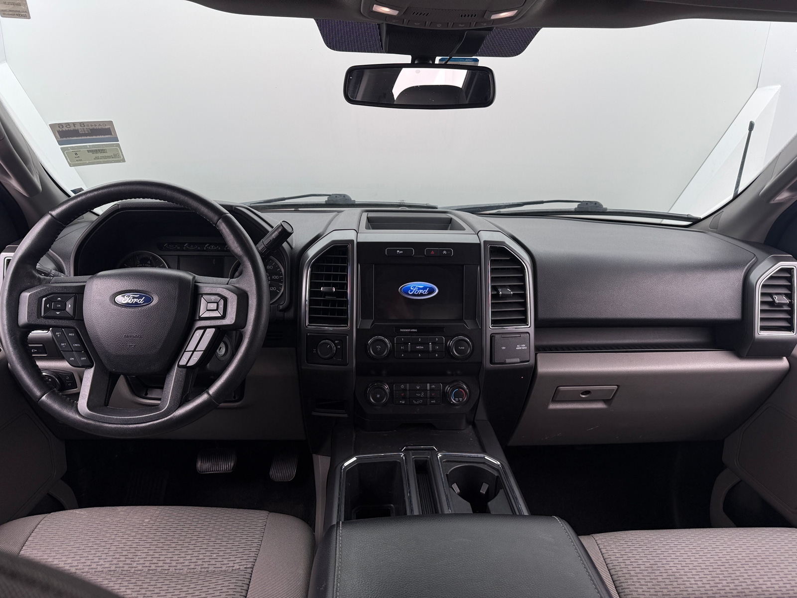 Thumbnail: 2019 Ford Econoline - 3