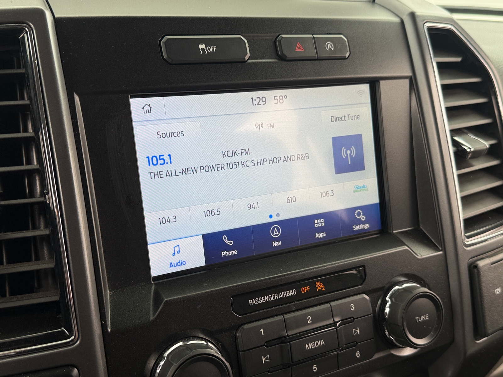 Thumbnail: 2019 Ford Econoline - 4