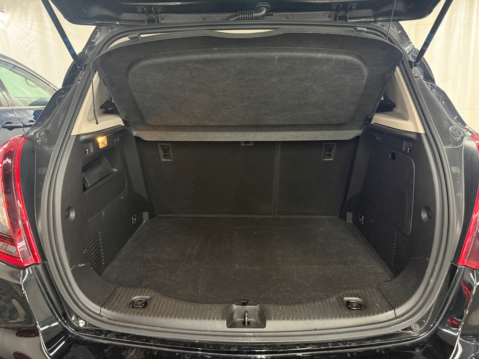 Thumbnail: 2019 Buick Encore - 6