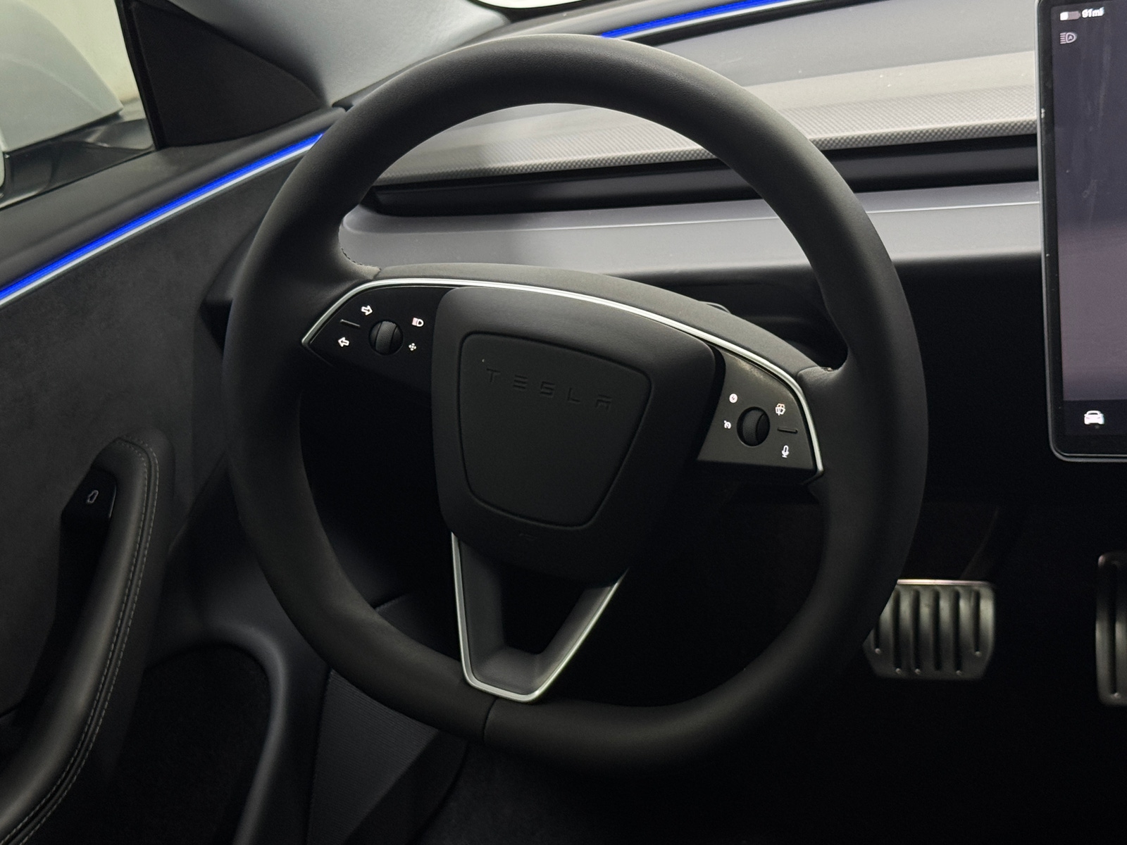 Thumbnail: 2025 Tesla Model 3 - 4