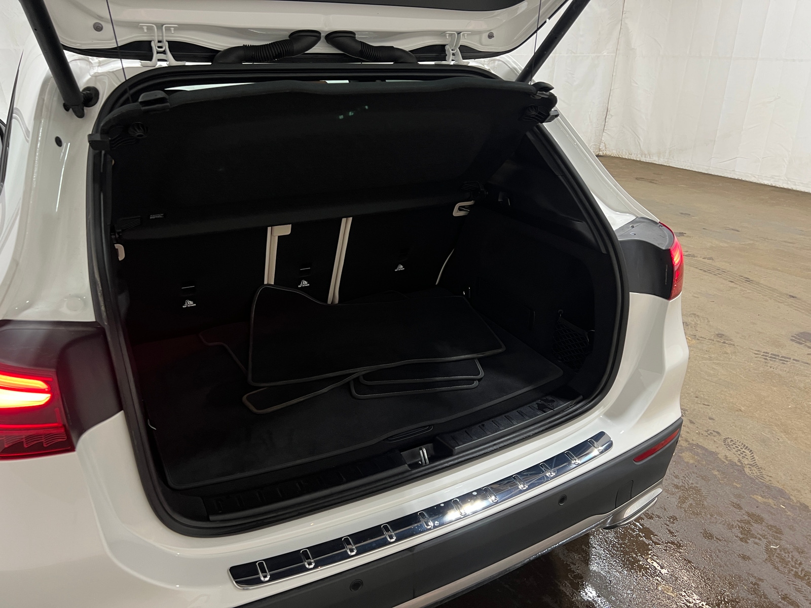 Thumbnail: 2025 Mercedes-Benz GLA - 6