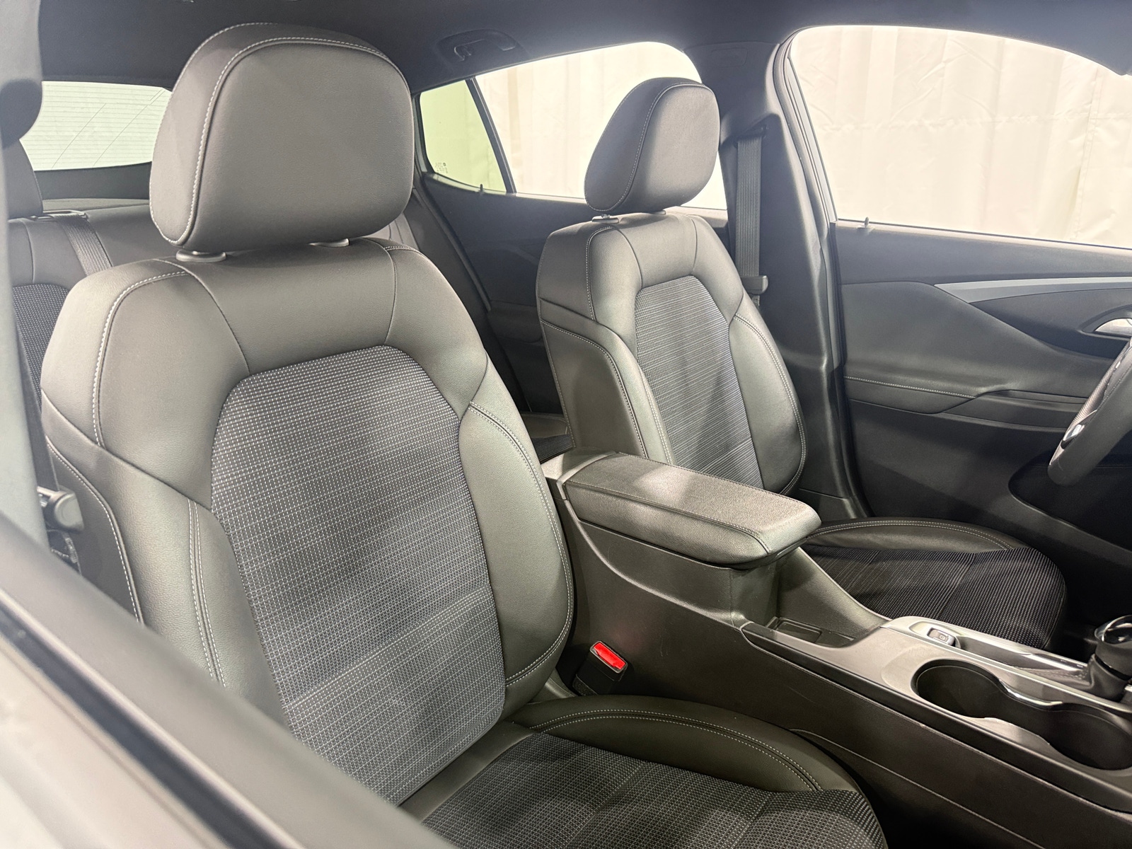 Thumbnail: 2025 Buick Envista - 2