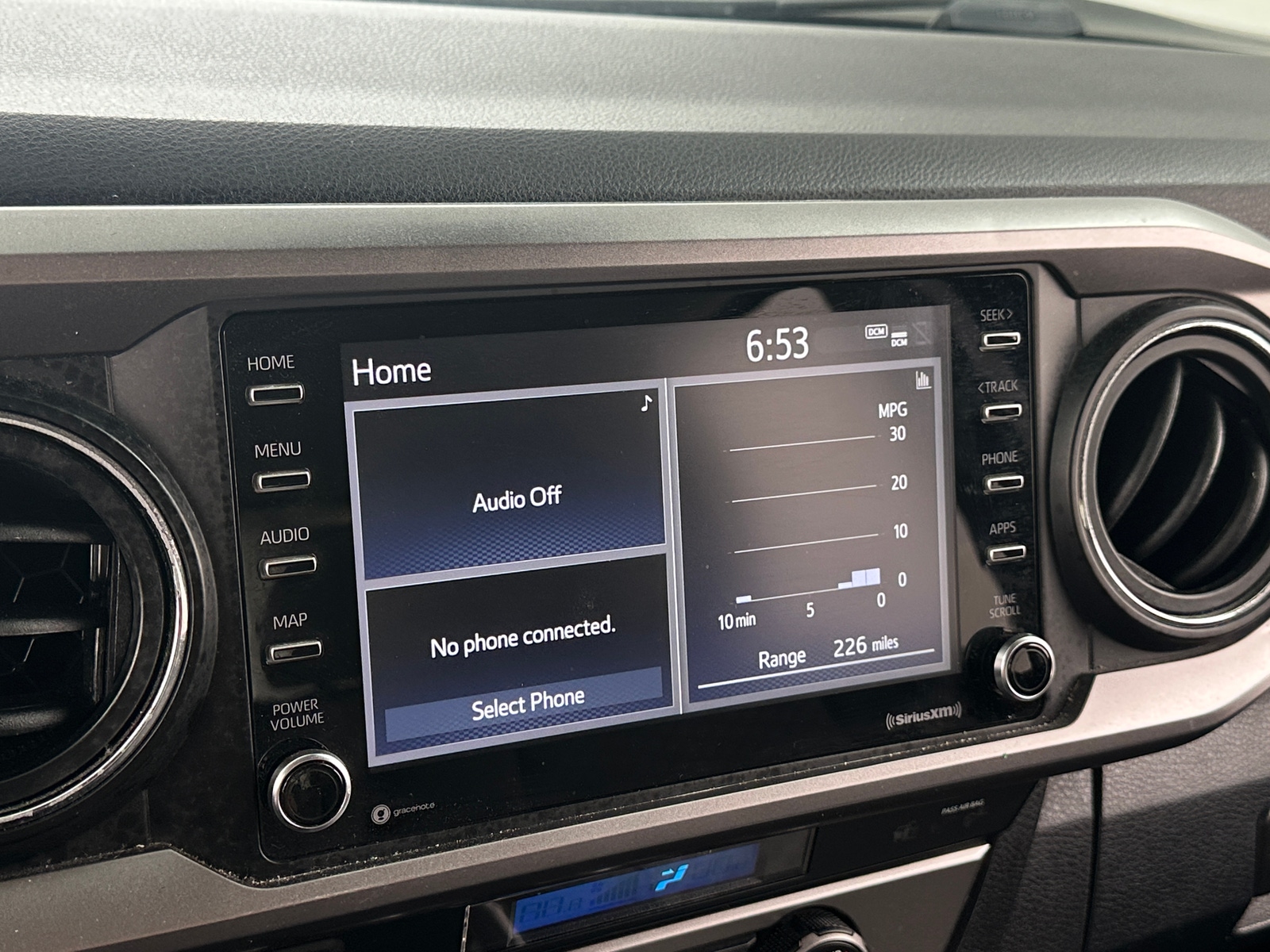 Thumbnail: 2022 Toyota Tacoma - 4