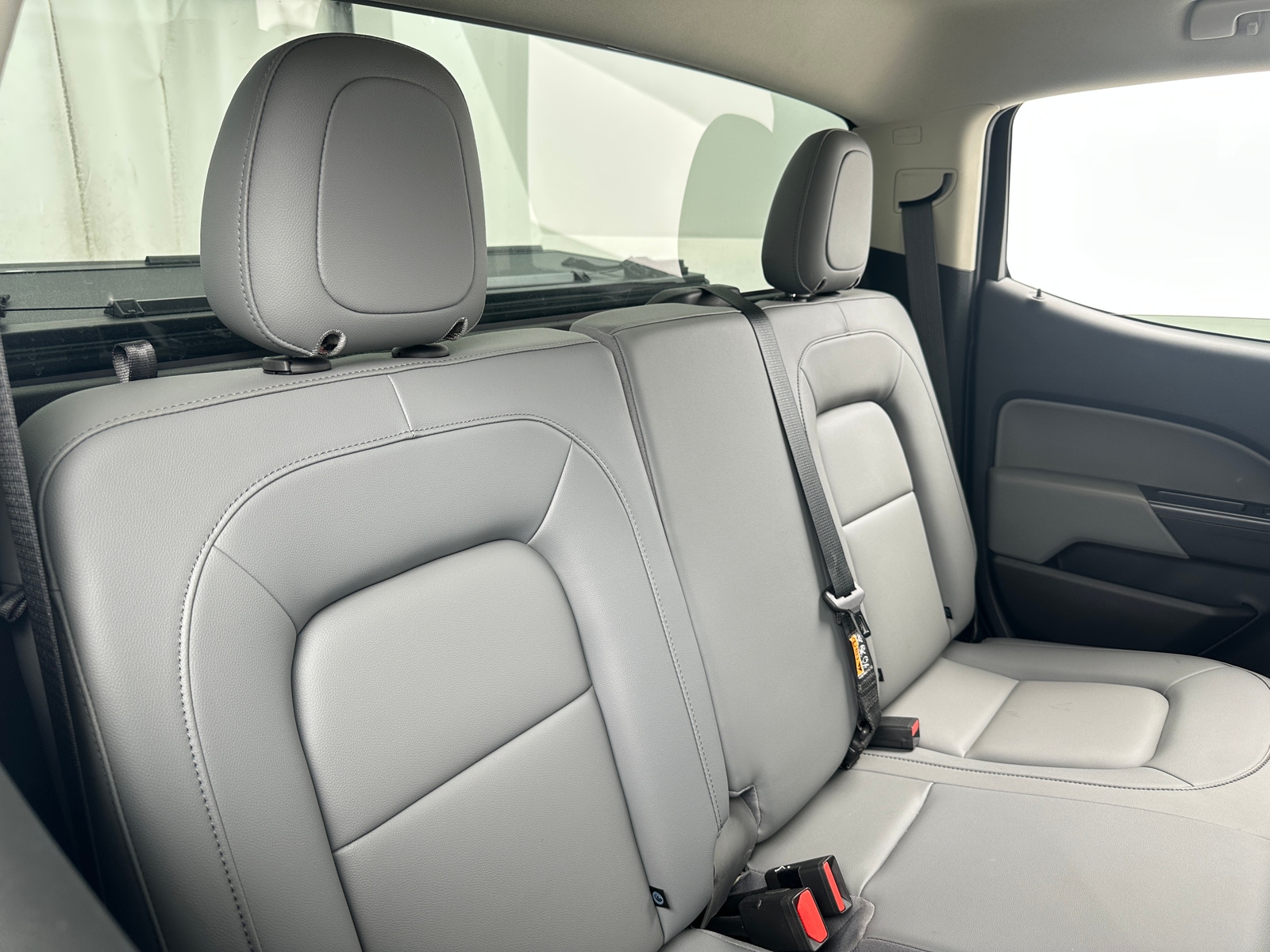 Thumbnail: 2022 Chevrolet Colorado - 6