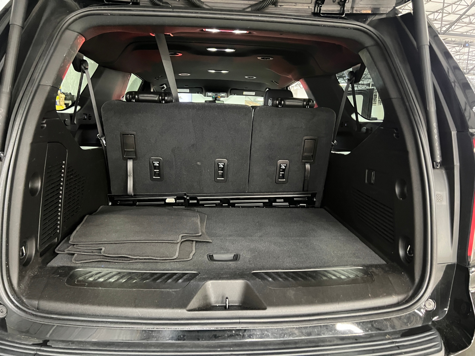 Thumbnail: 2021 Chevrolet Suburban - 6