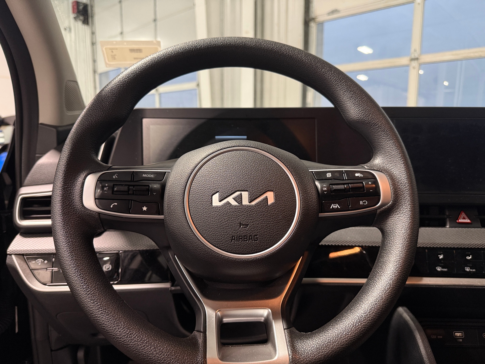 Thumbnail: 2025 Kia Sportage - 5