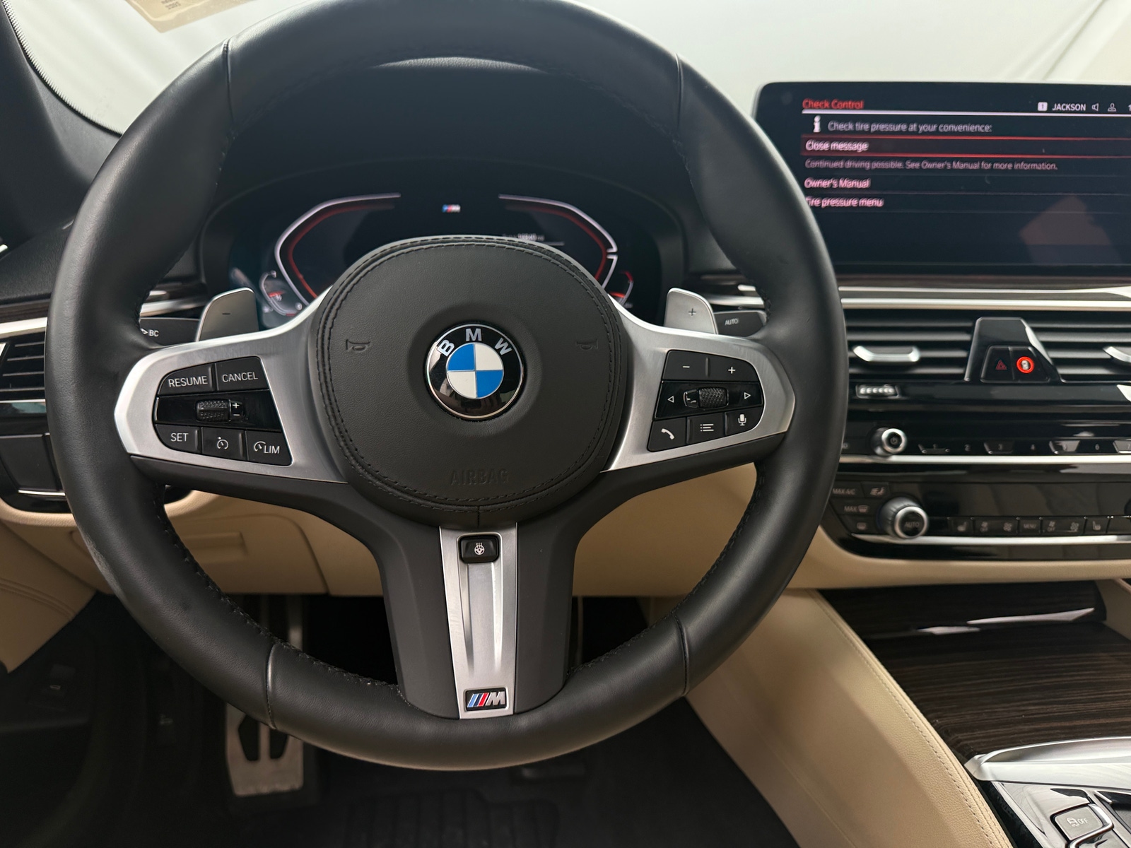 Thumbnail: 2022 BMW 5 Series - 4