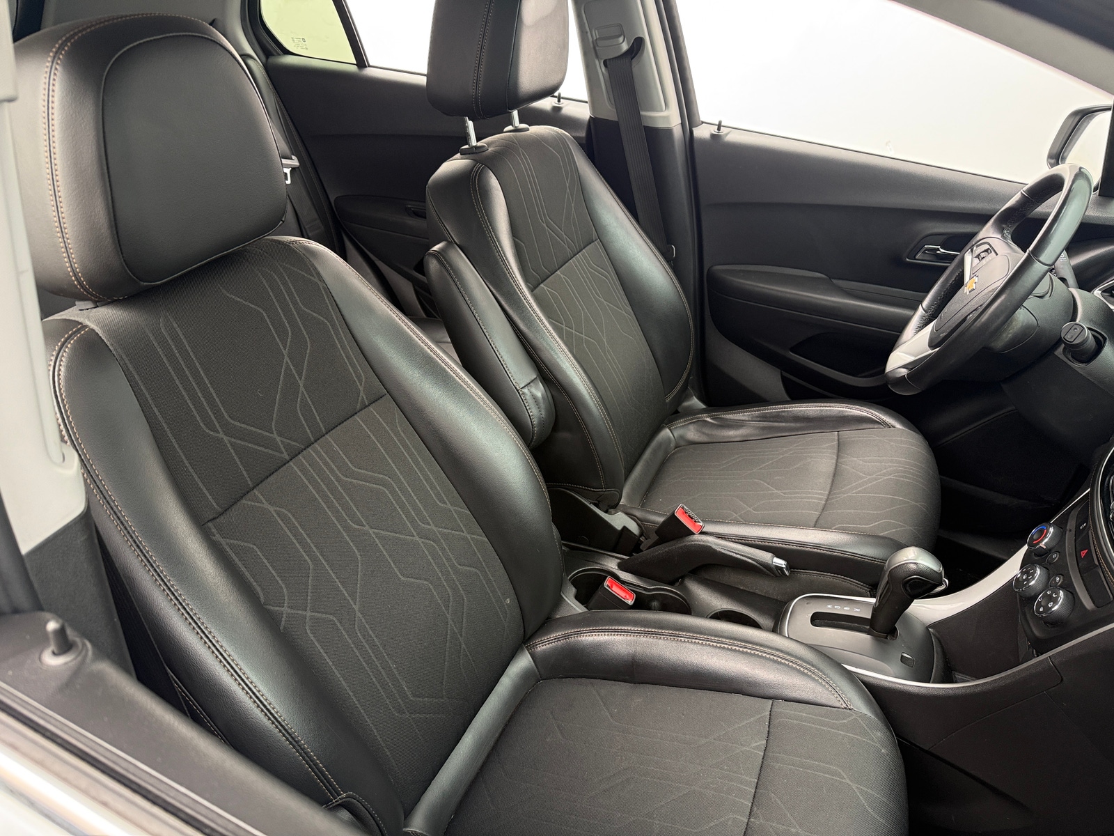 Thumbnail: 2019 Chevrolet Trax - 2