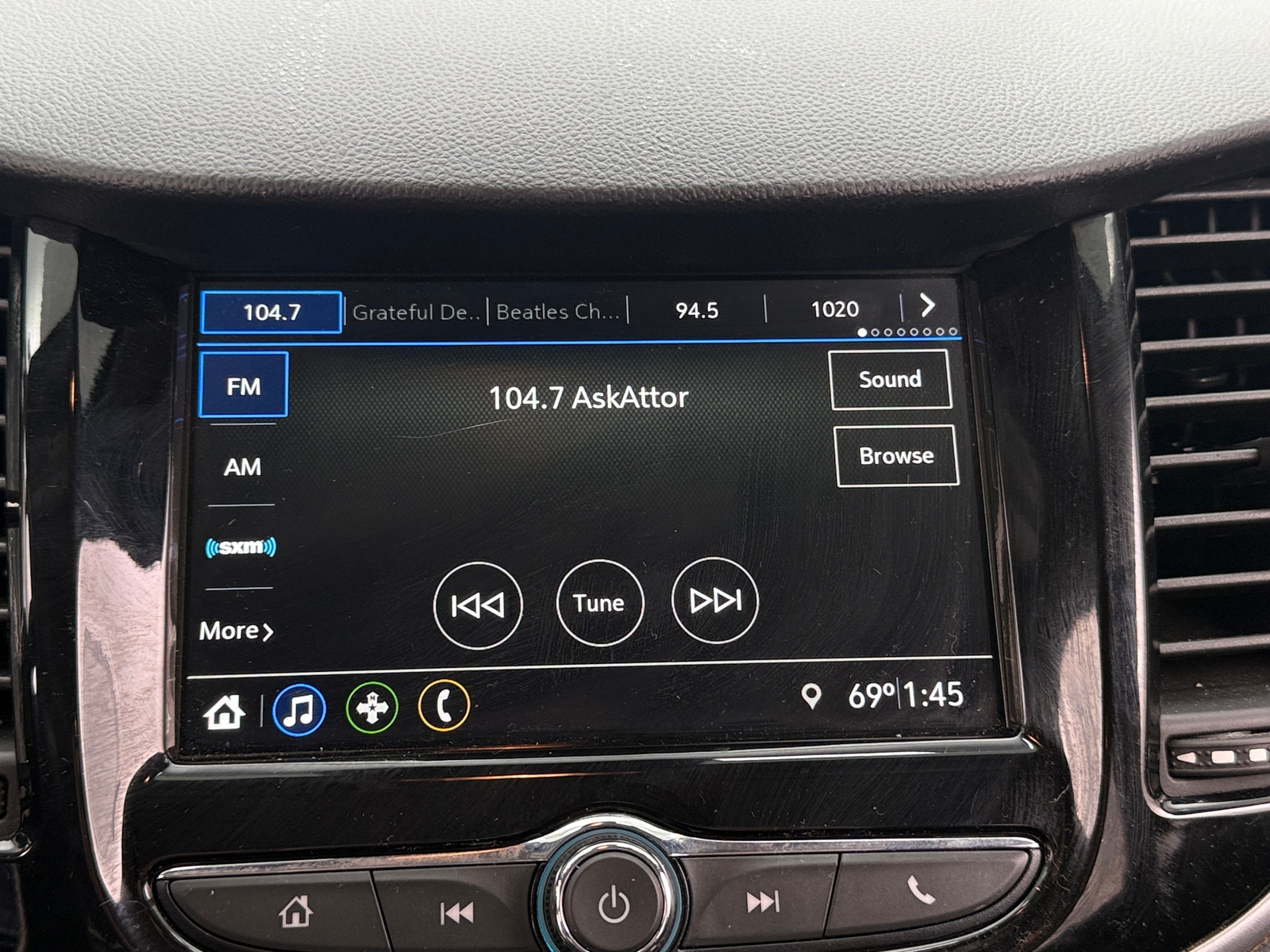 Thumbnail: 2019 Chevrolet Trax - 4