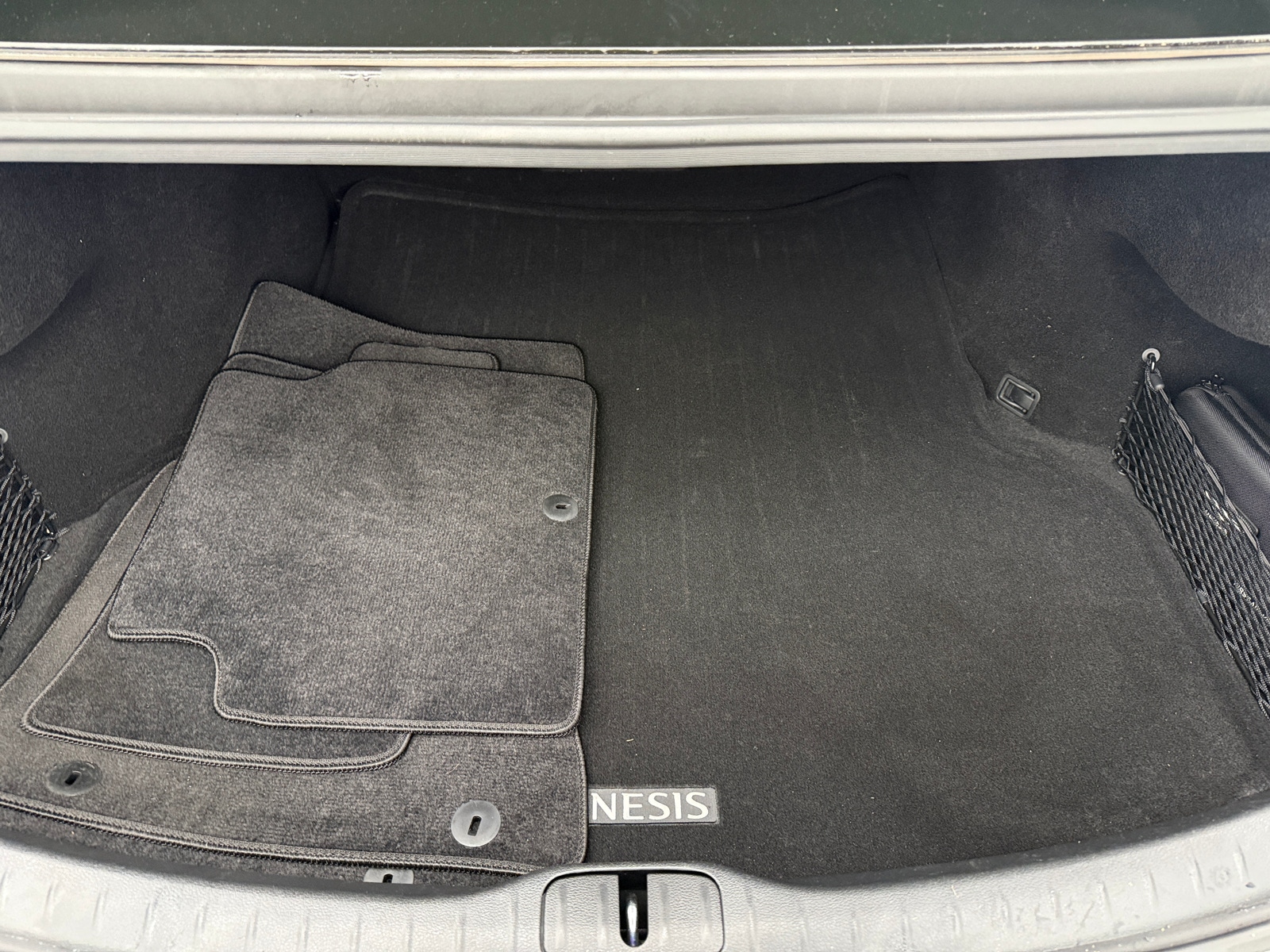 Thumbnail: 2022 Genesis G80 - 6