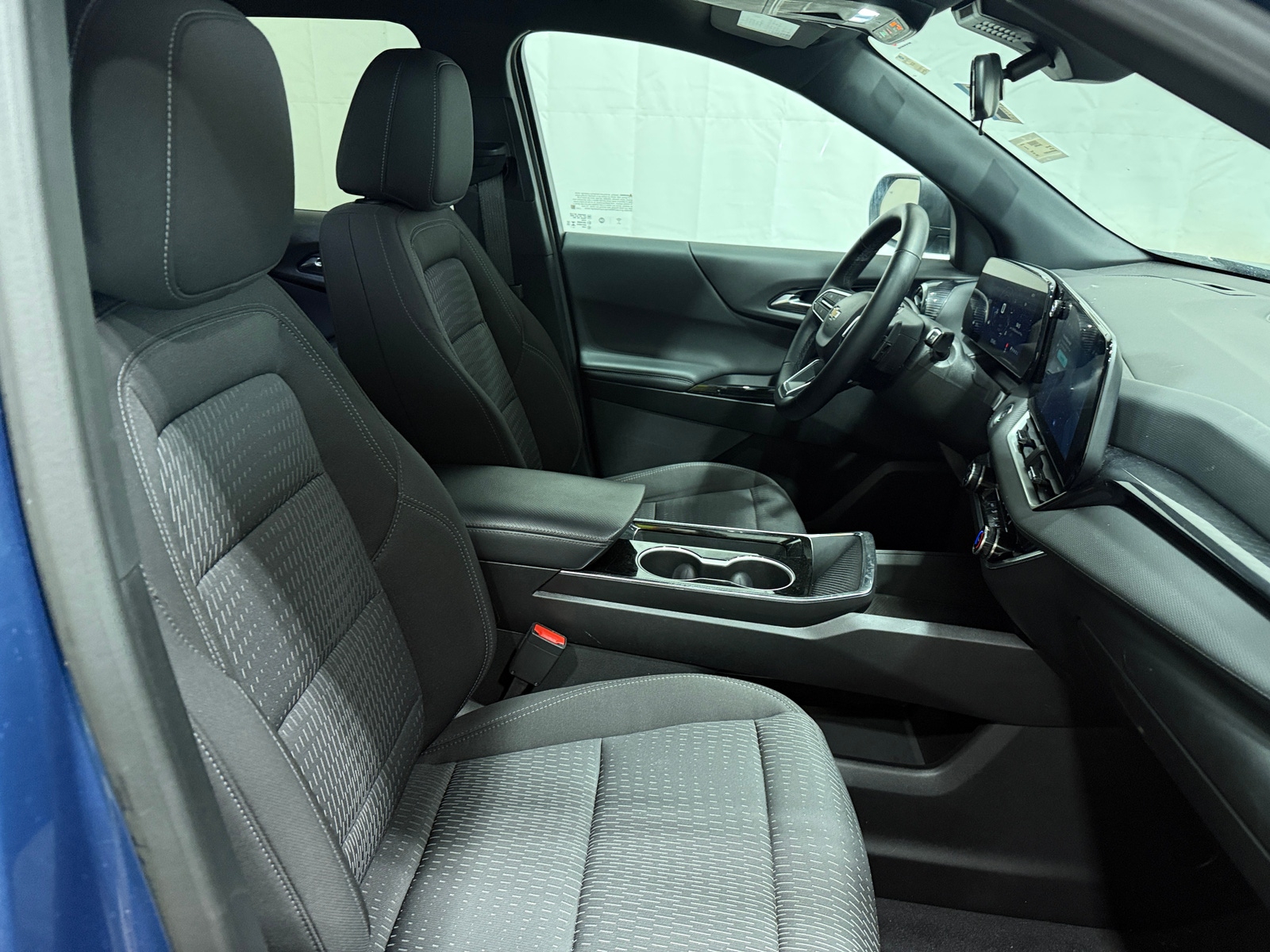 Thumbnail: 2025 Chevrolet Equinox - 2