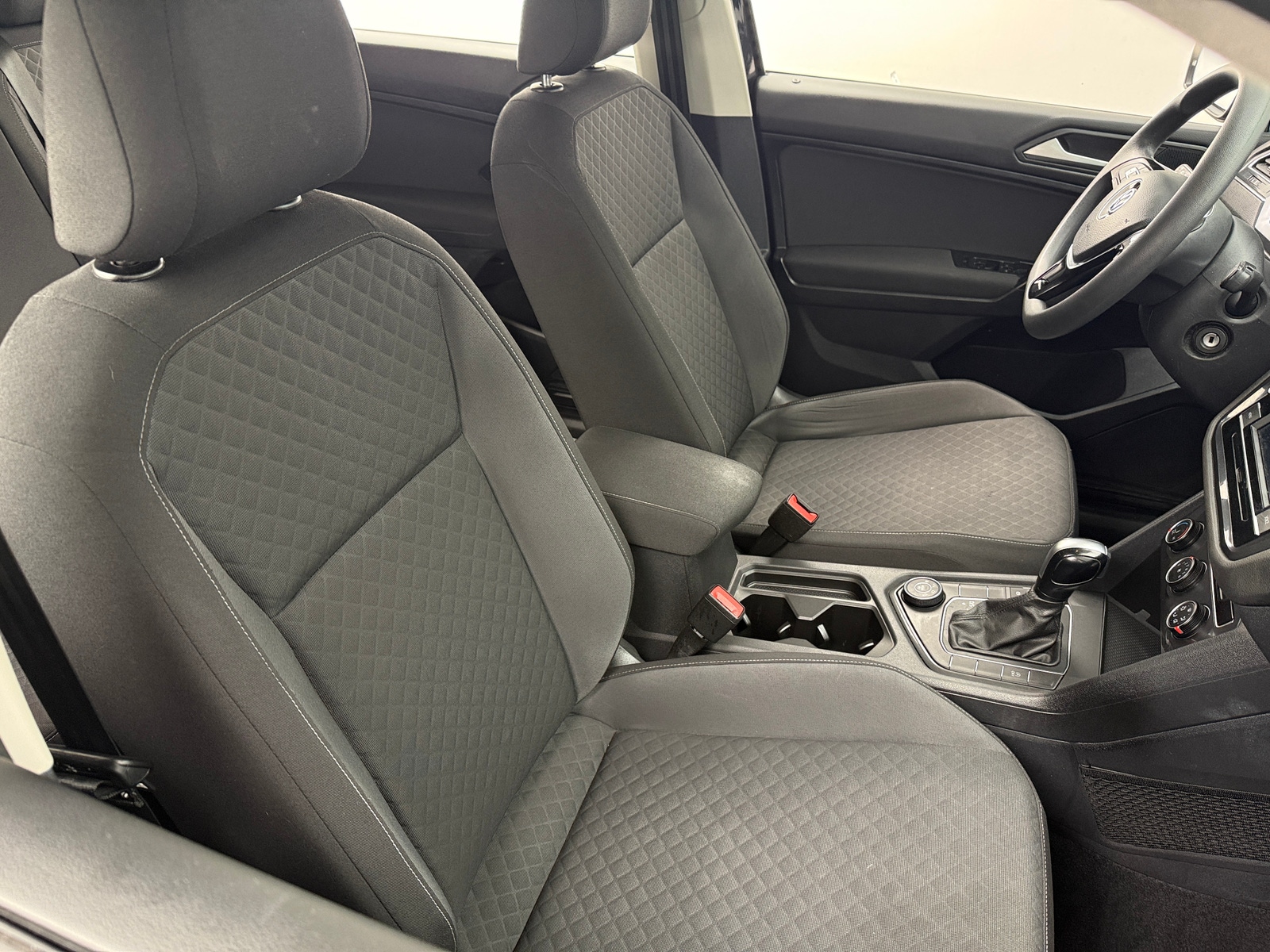 Thumbnail: 2021 Volkswagen Tiguan - 2