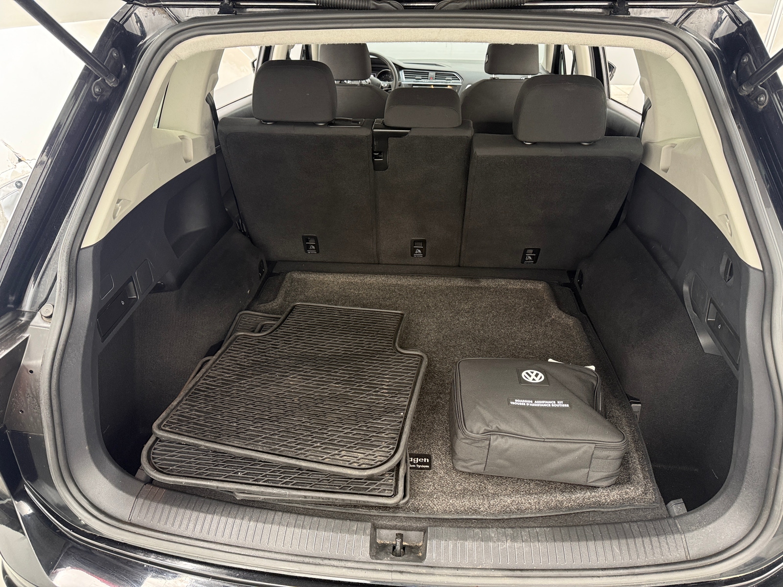 Thumbnail: 2021 Volkswagen Tiguan - 7