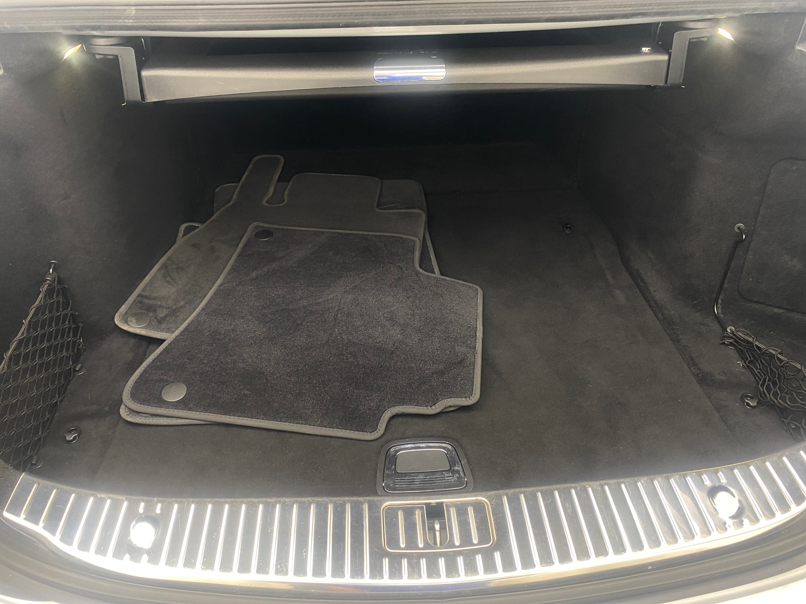 Thumbnail: 2017 Mercedes-Benz S-Class - 6