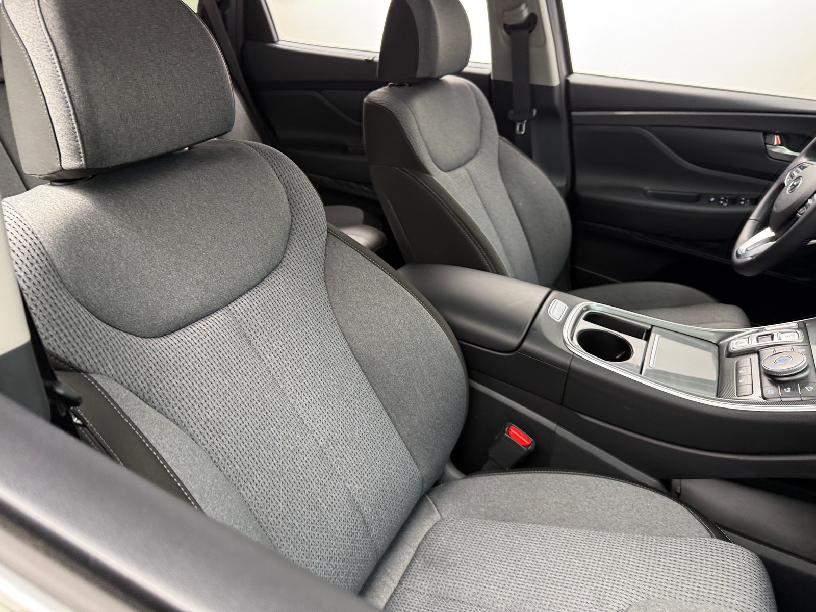 Thumbnail: 2022 Hyundai Santa Fe - 2