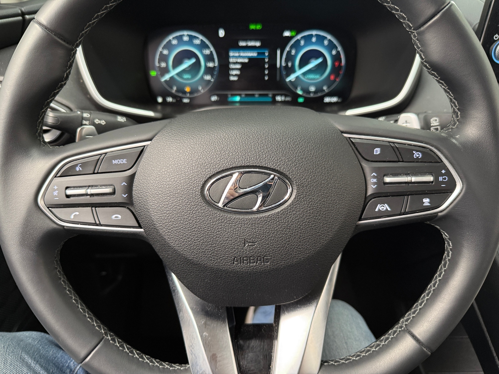 Thumbnail: 2022 Hyundai Santa Fe - 5