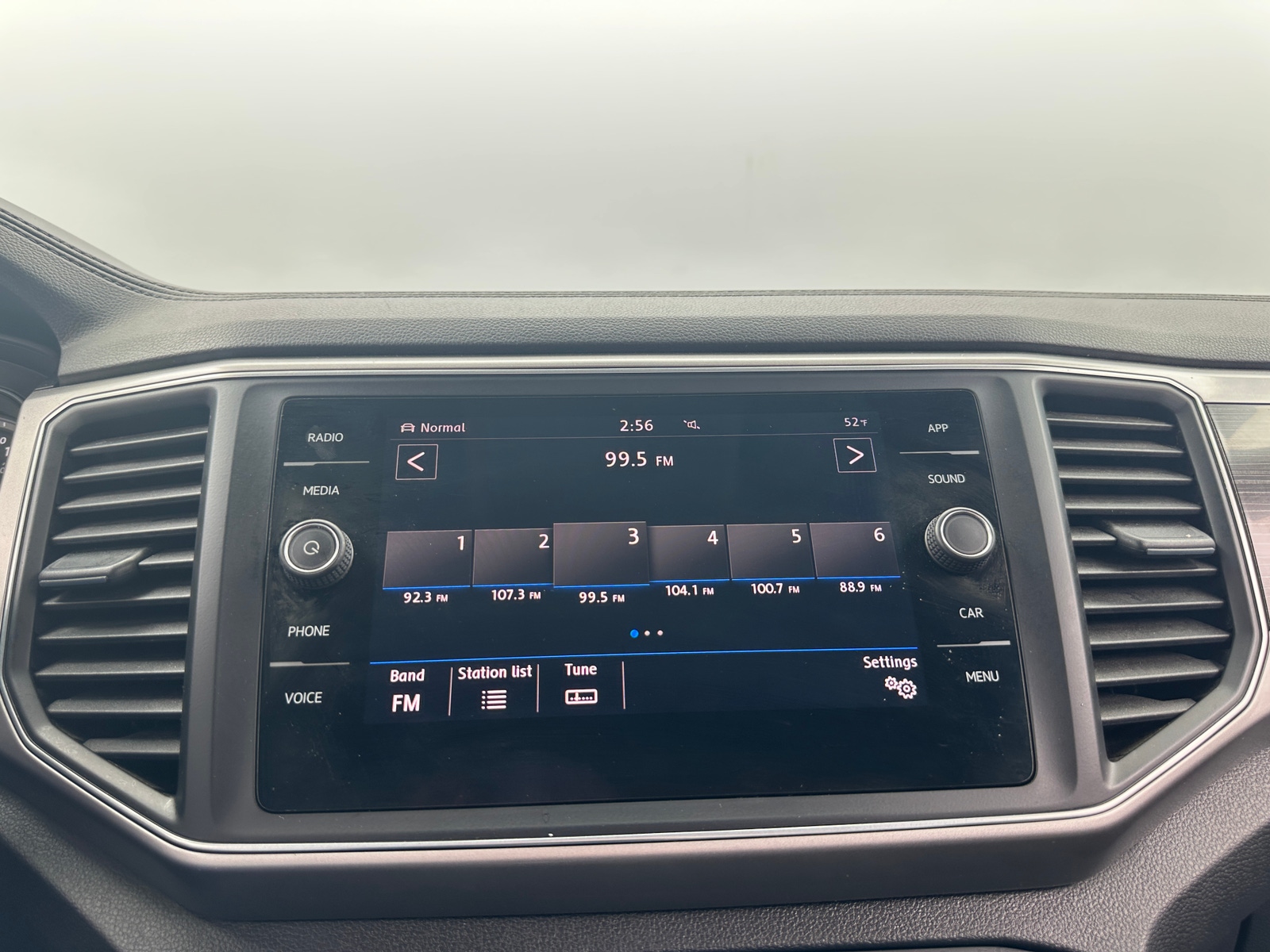 Thumbnail: 2019 Volkswagen Atlas - 3