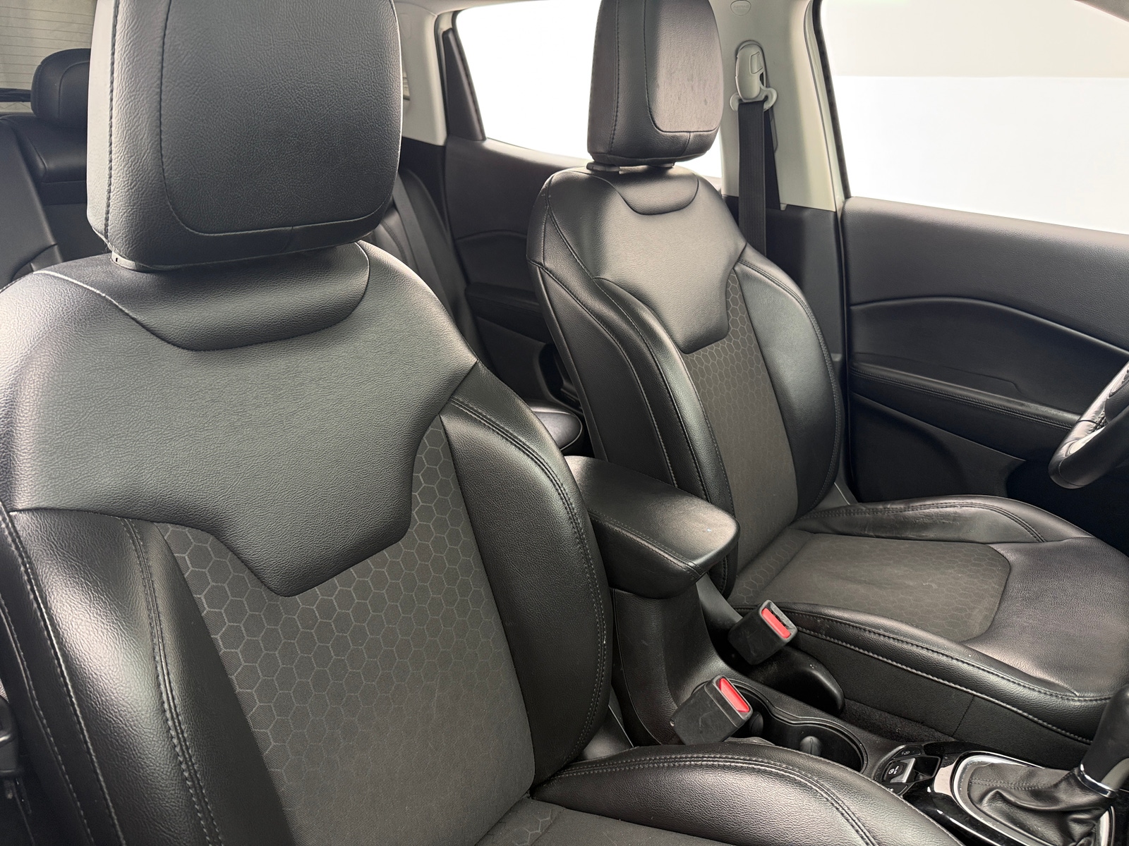 Thumbnail: 2018 Jeep Compass - 2