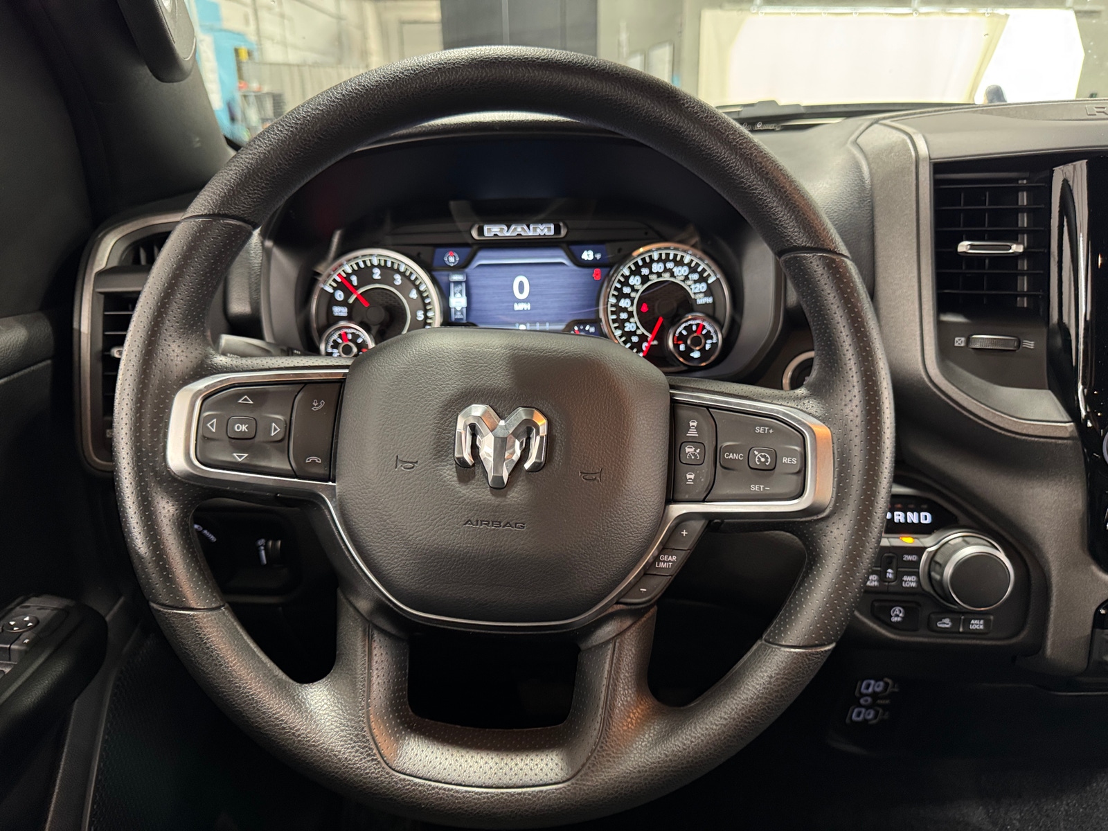 Thumbnail: 2025 RAM 1500 - 5