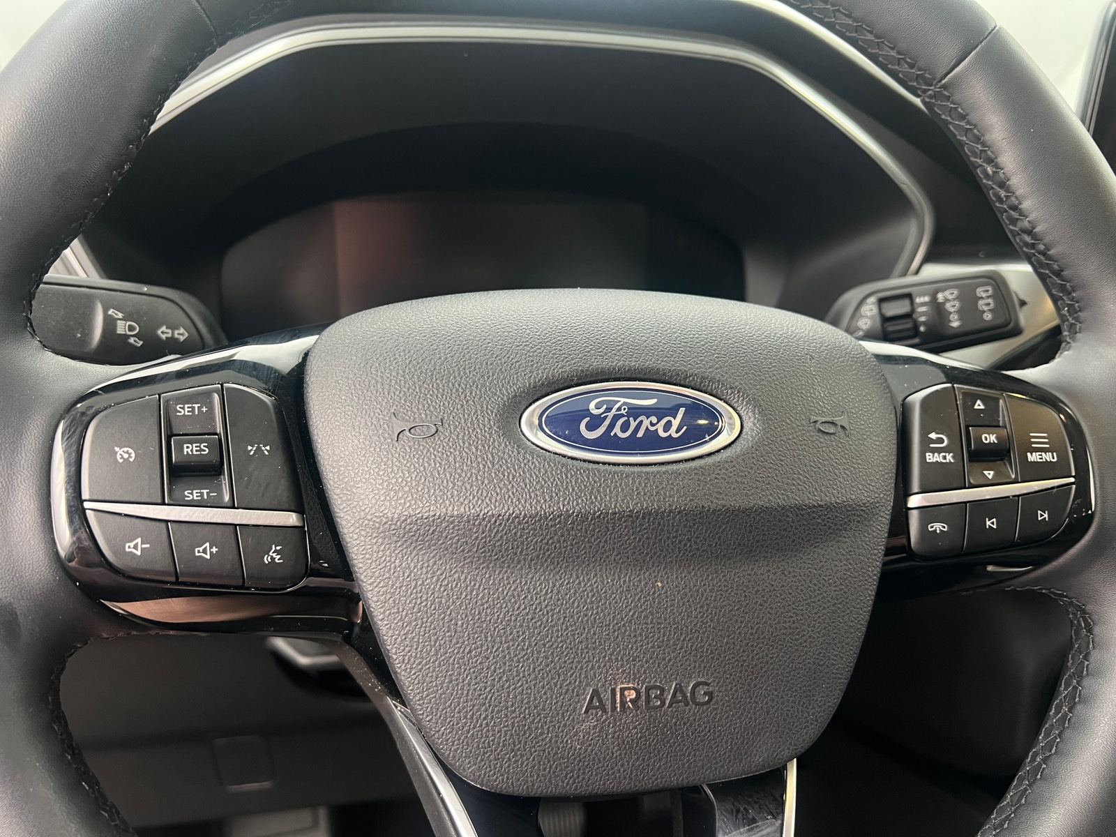 Thumbnail: 2023 Ford Escape - 5