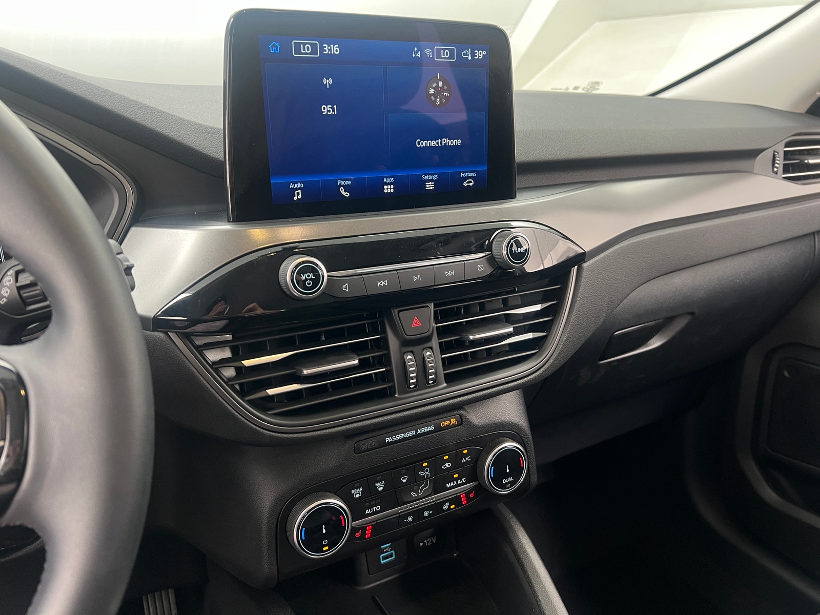 Thumbnail: 2023 Ford Escape - 4