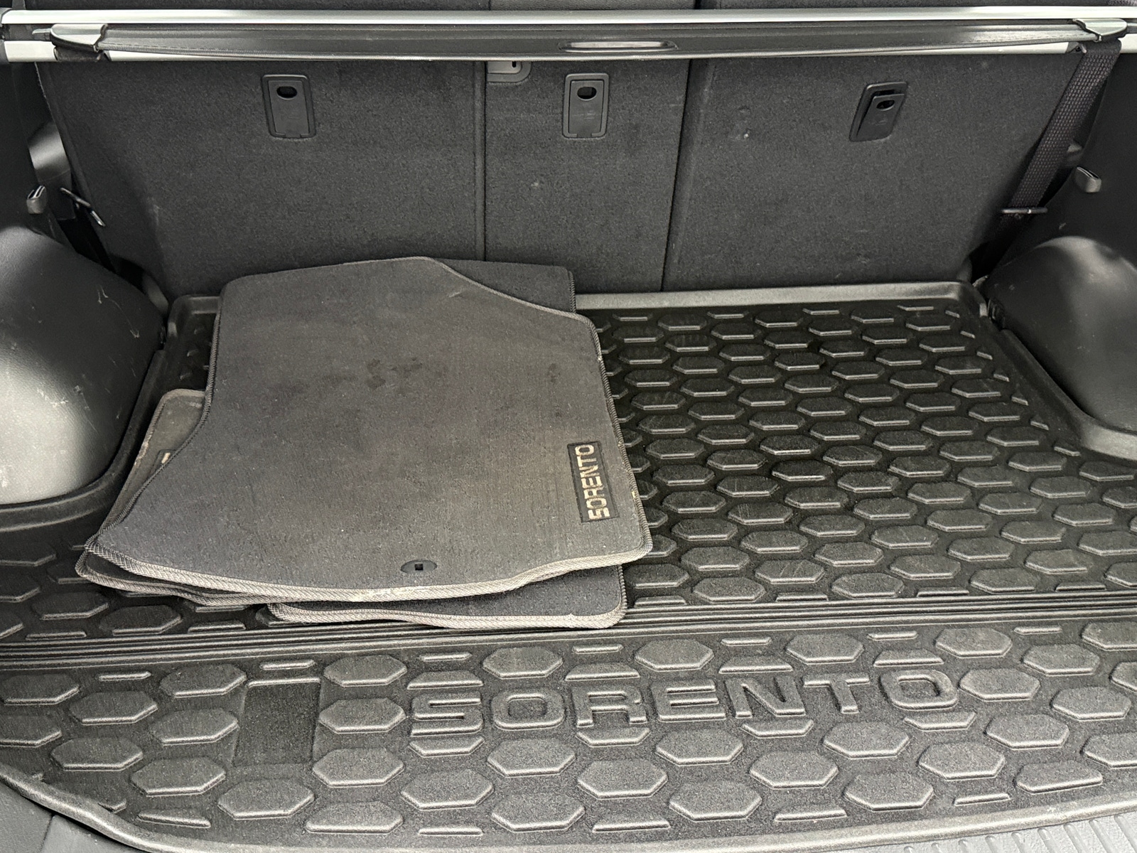 Thumbnail: 2014 Kia Sorento - 7