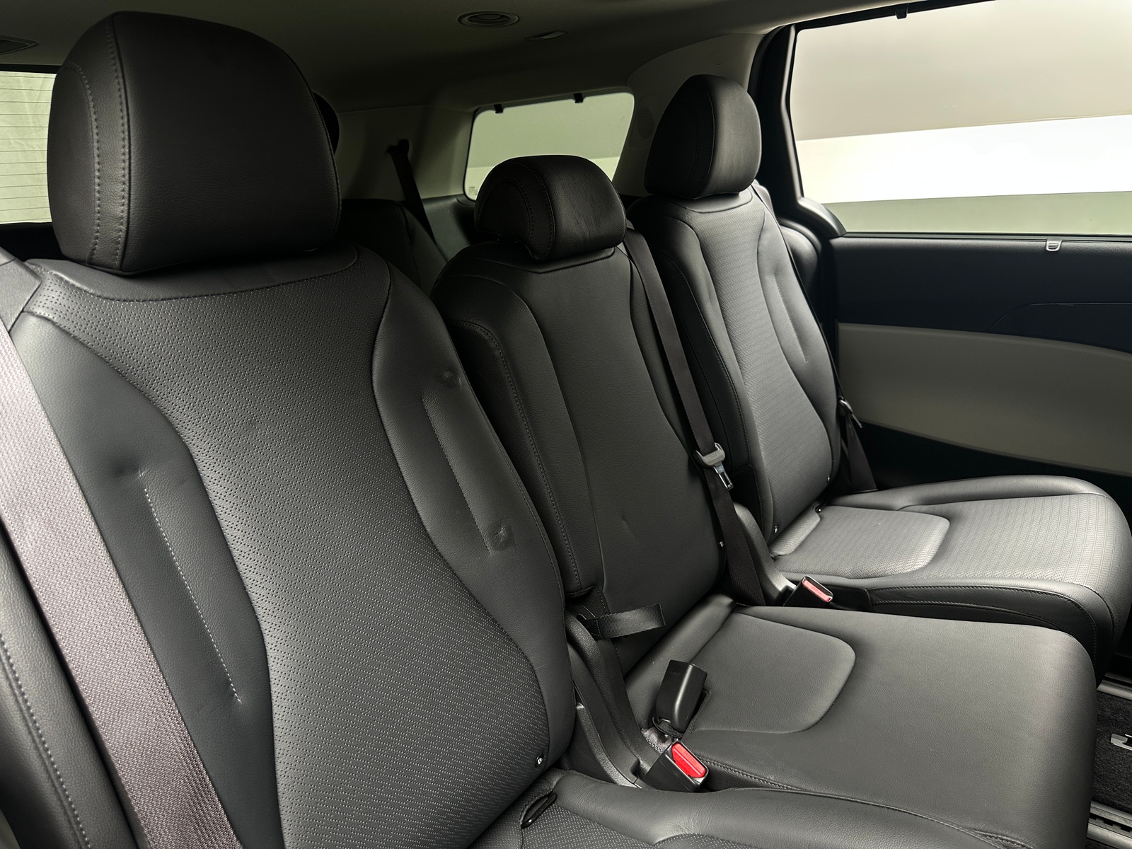 Thumbnail: 2024 Kia Carnival - 5