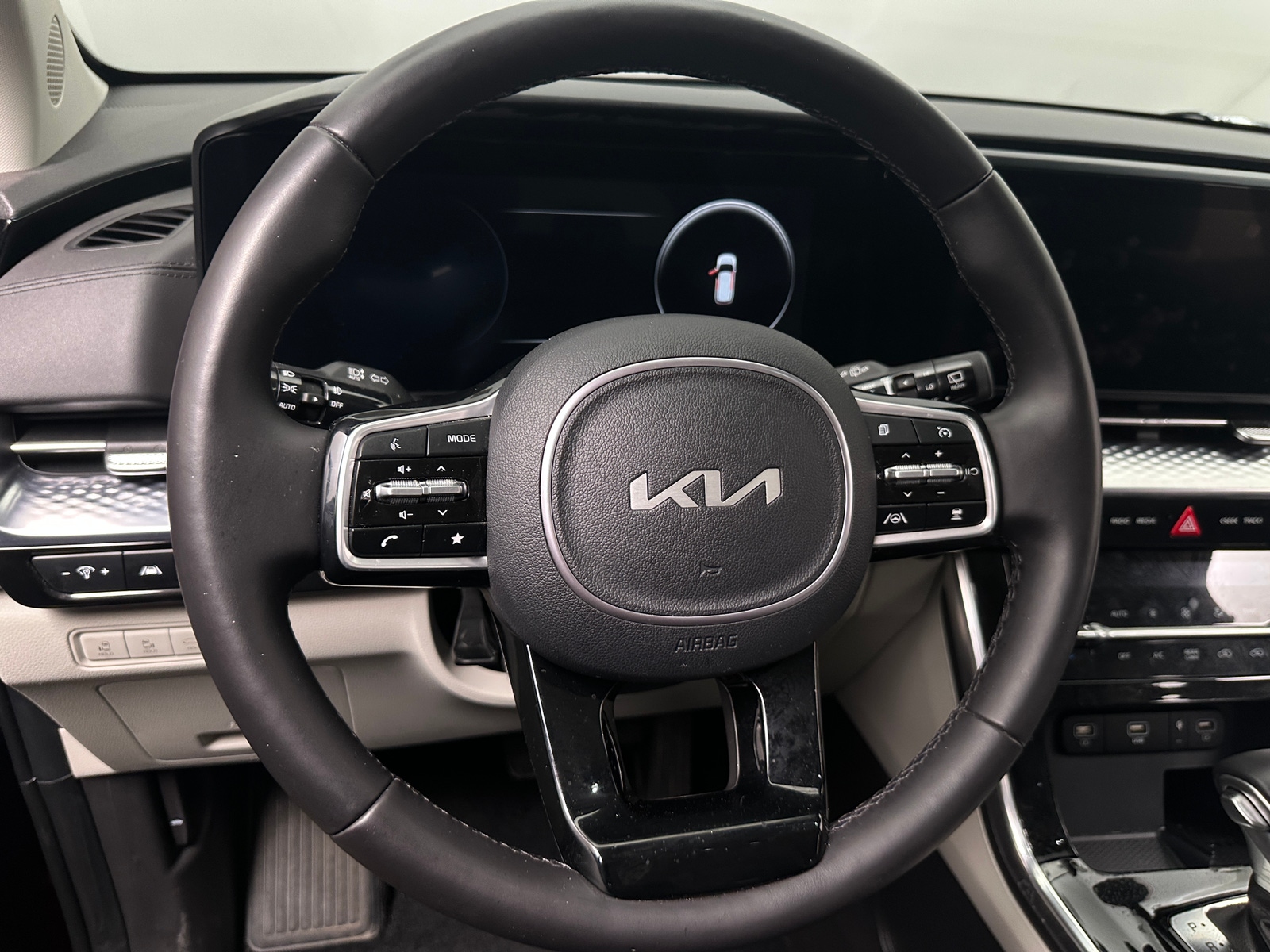 Thumbnail: 2024 Kia Carnival - 4