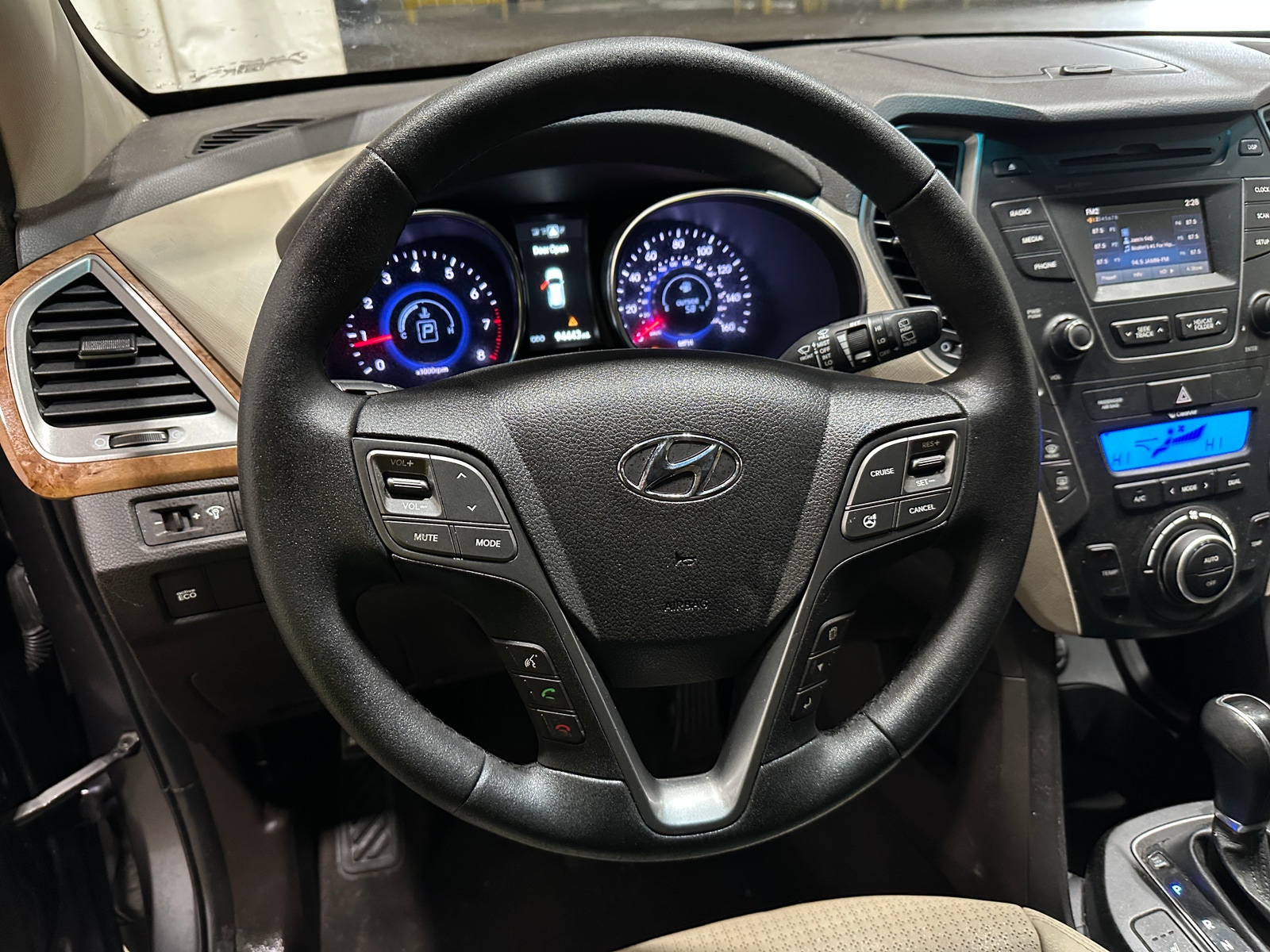 Thumbnail: 2015 Hyundai Santa Fe - 4